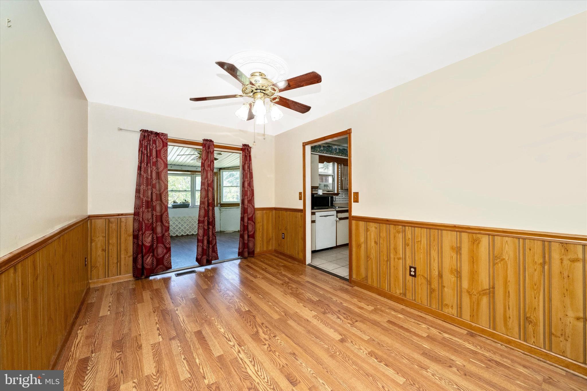 VILLAGE OF PAWNEE - Residential
