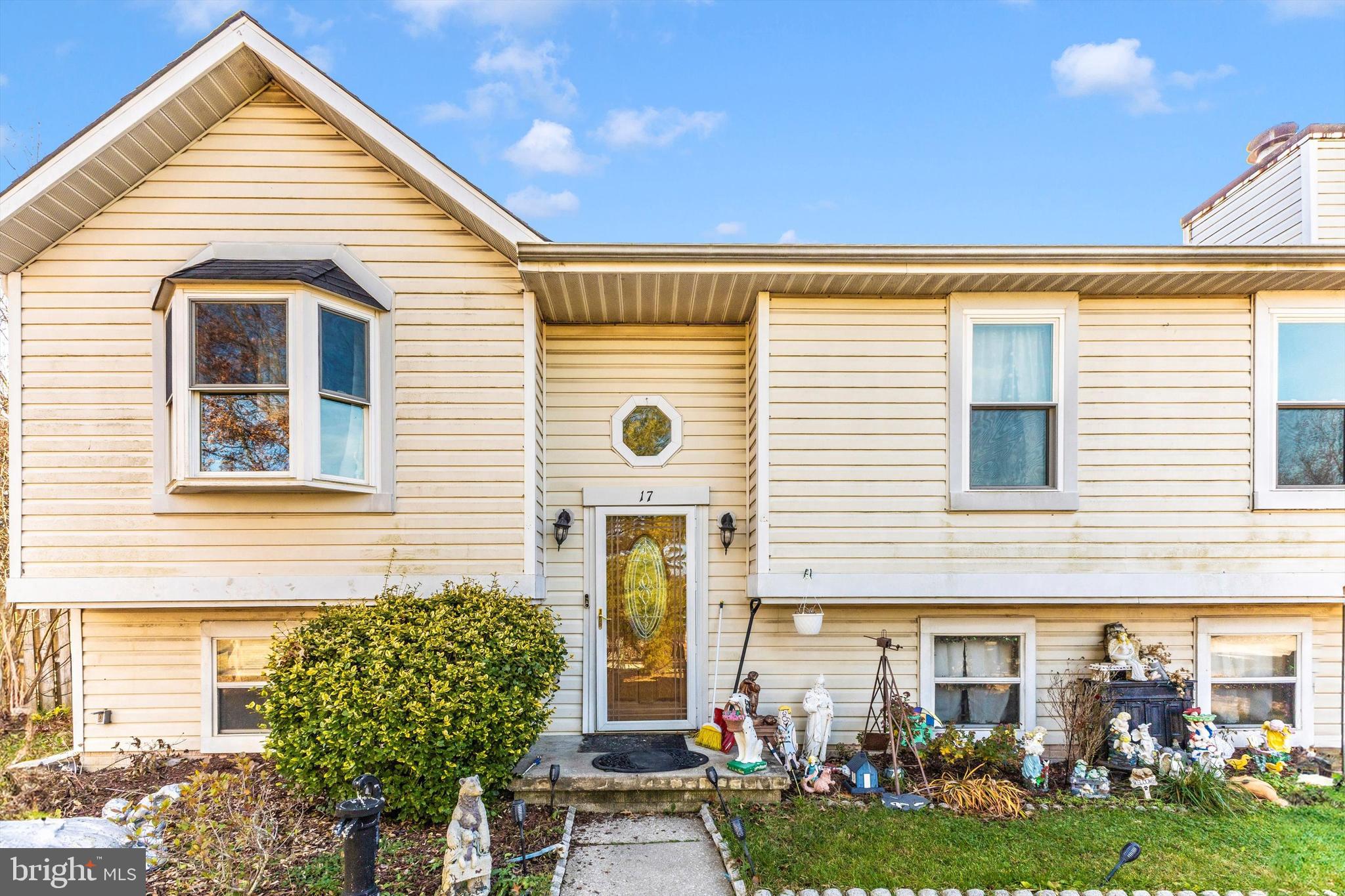 VILLAGE OF PAWNEE - Residential