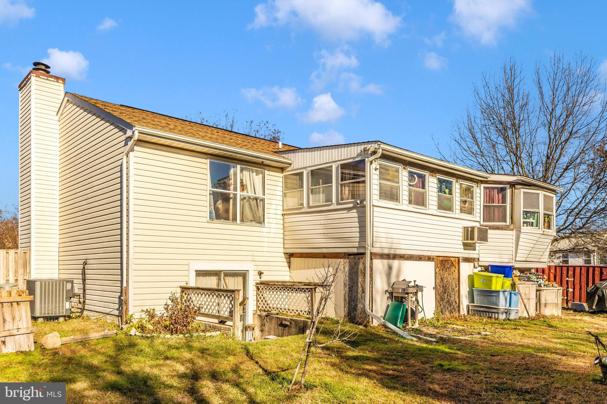 VILLAGE OF PAWNEE - Residential