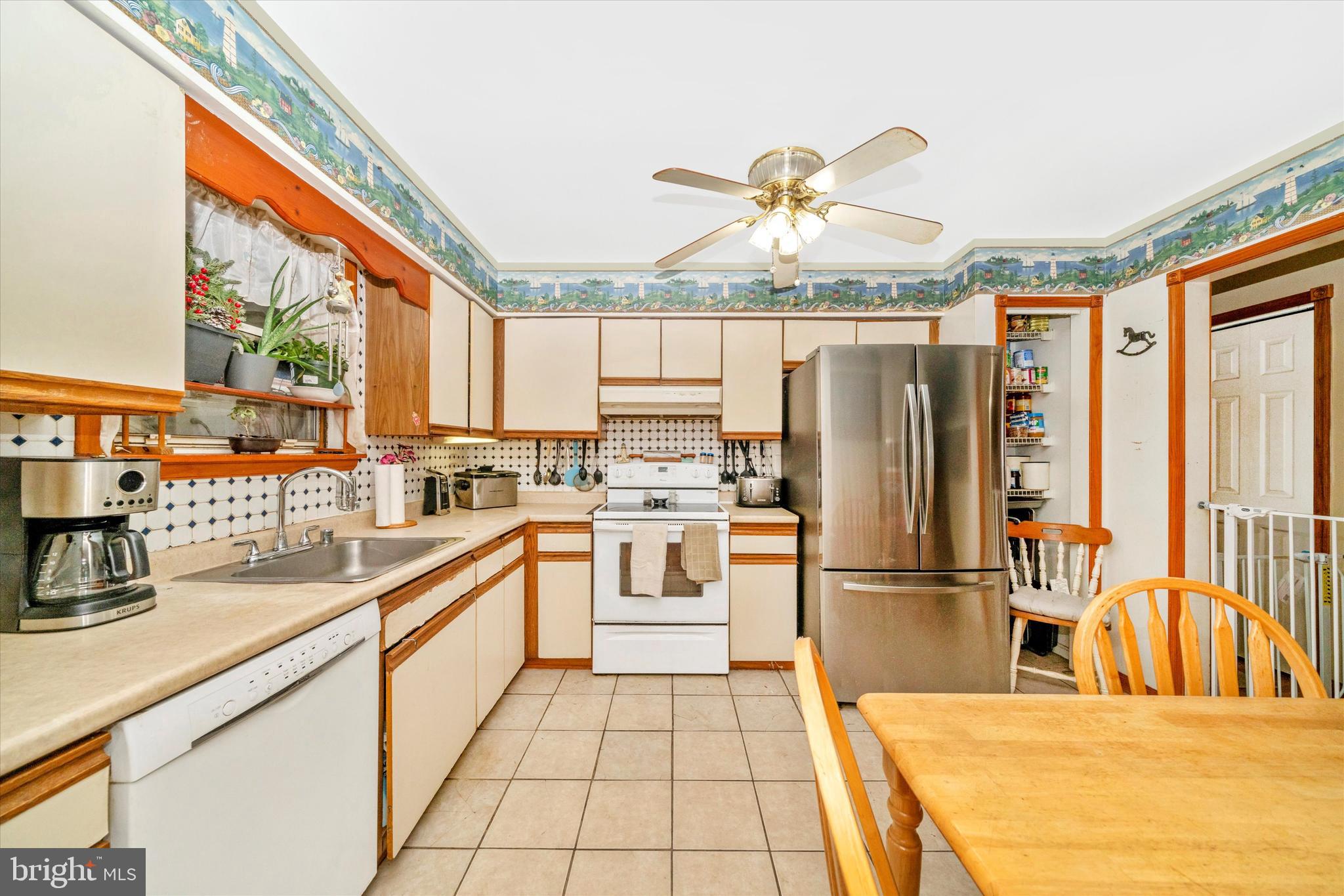 VILLAGE OF PAWNEE - Residential