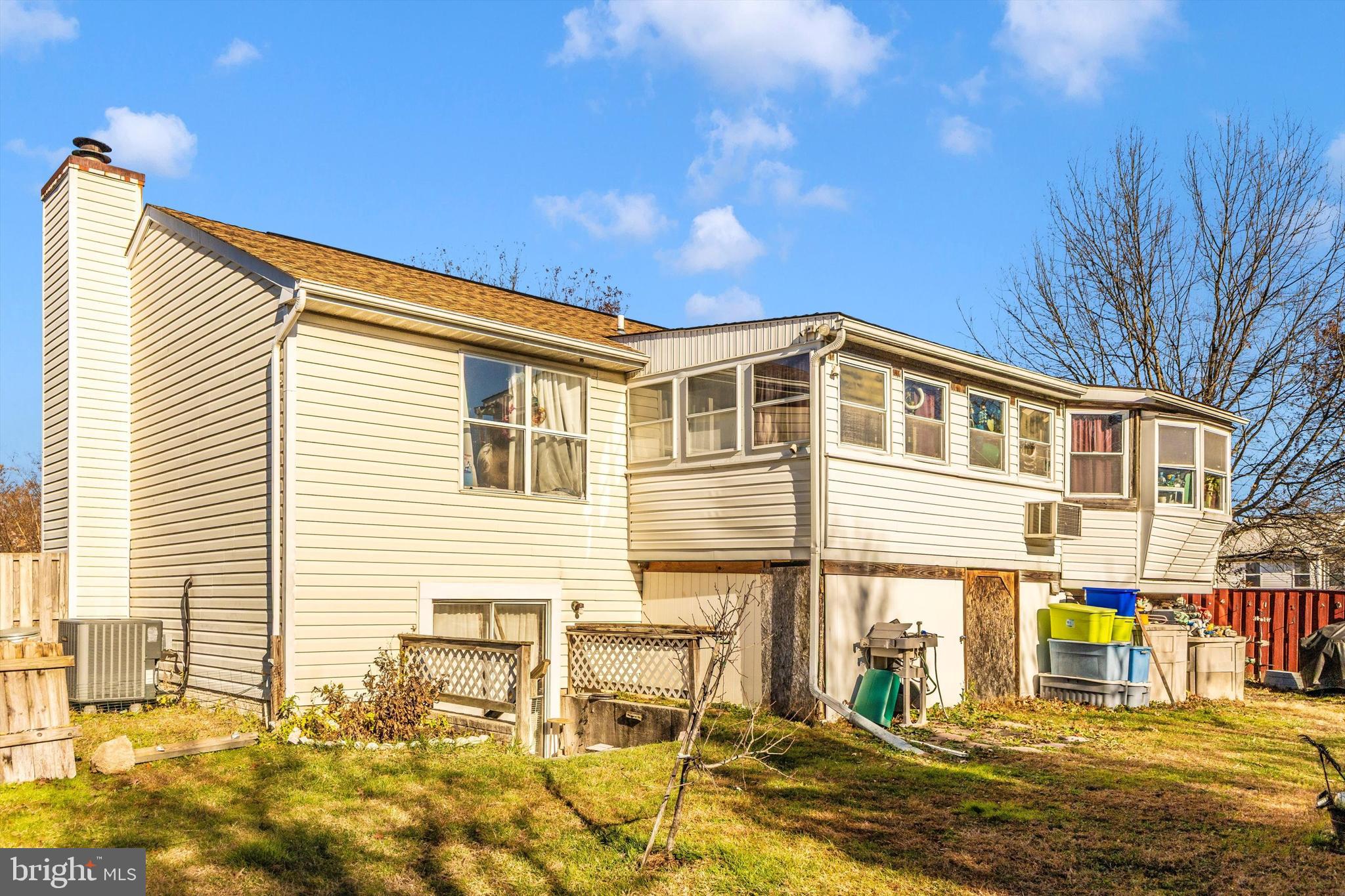 VILLAGE OF PAWNEE - Residential