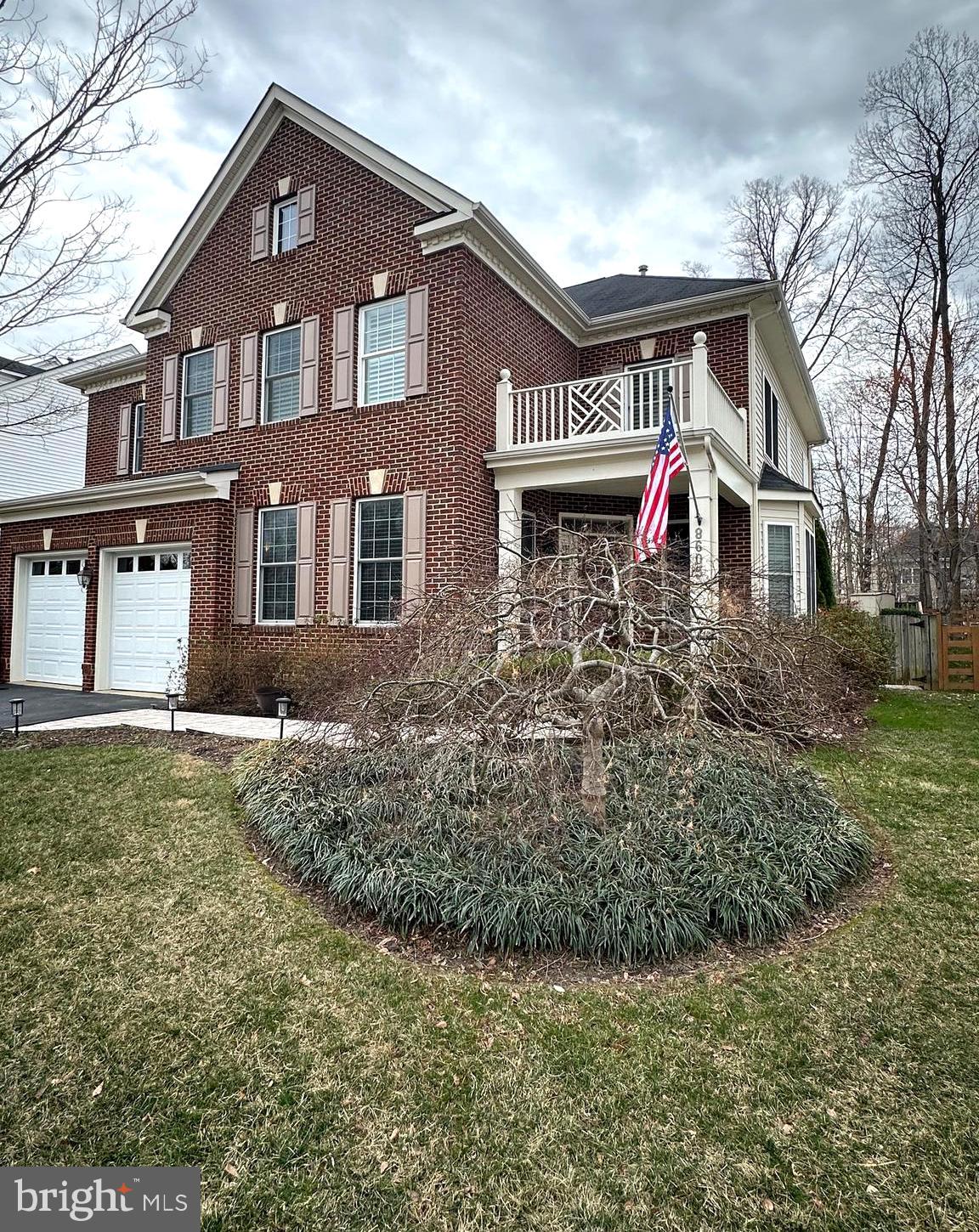 COLES RUN MANOR - Residential