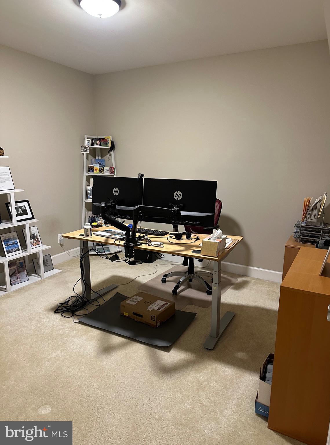 COLES RUN MANOR - Residential