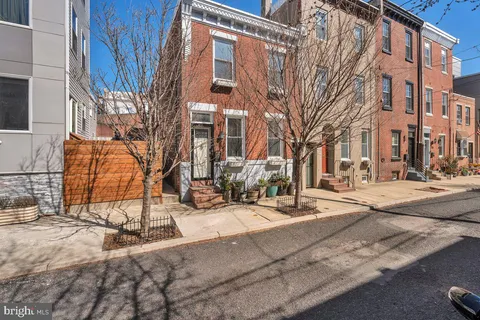 2207 E Gordon Street, Philadelphia, PA MLS: PAPH2455032