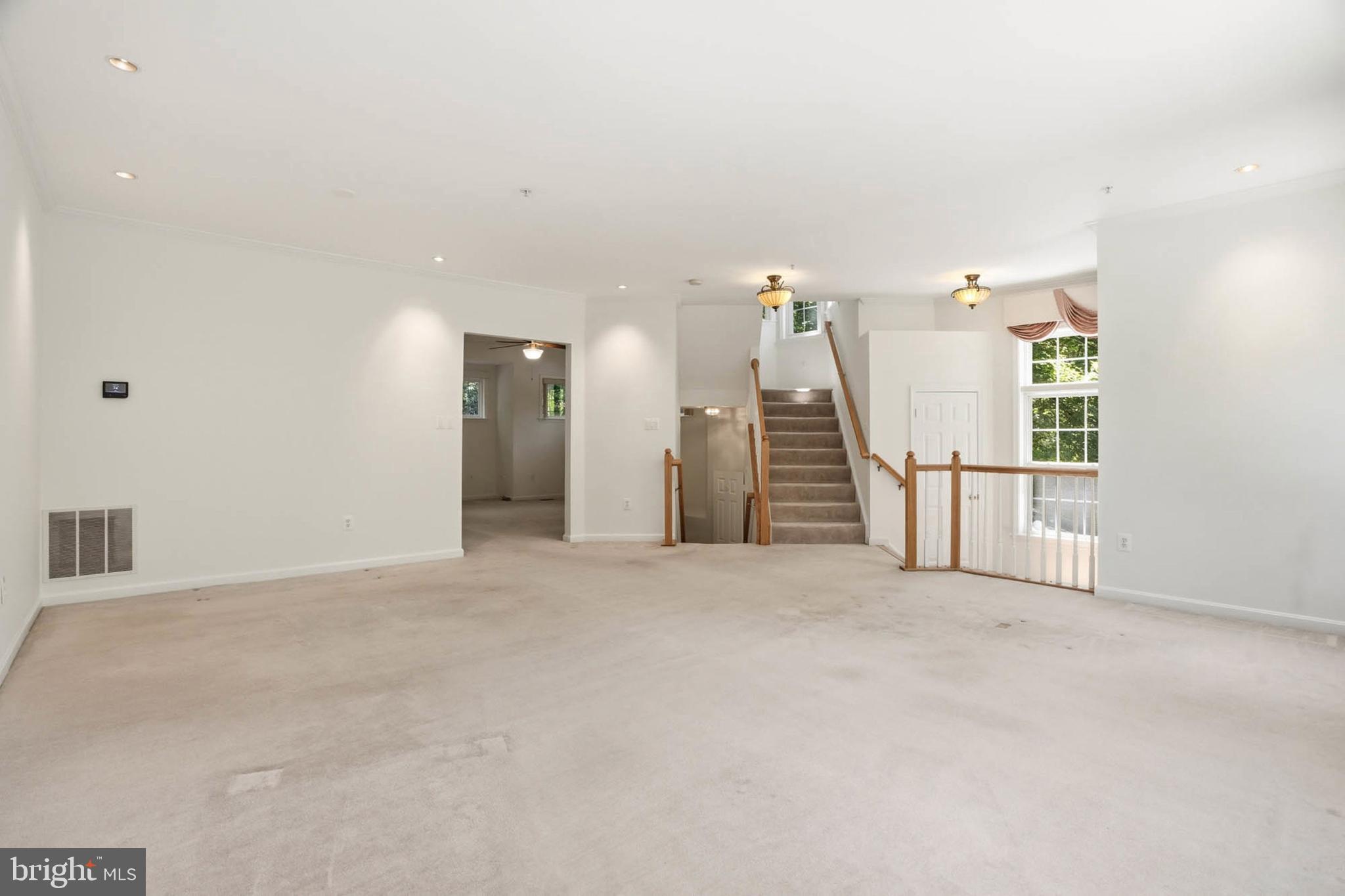 KENSINGTON CROSSING - Residential