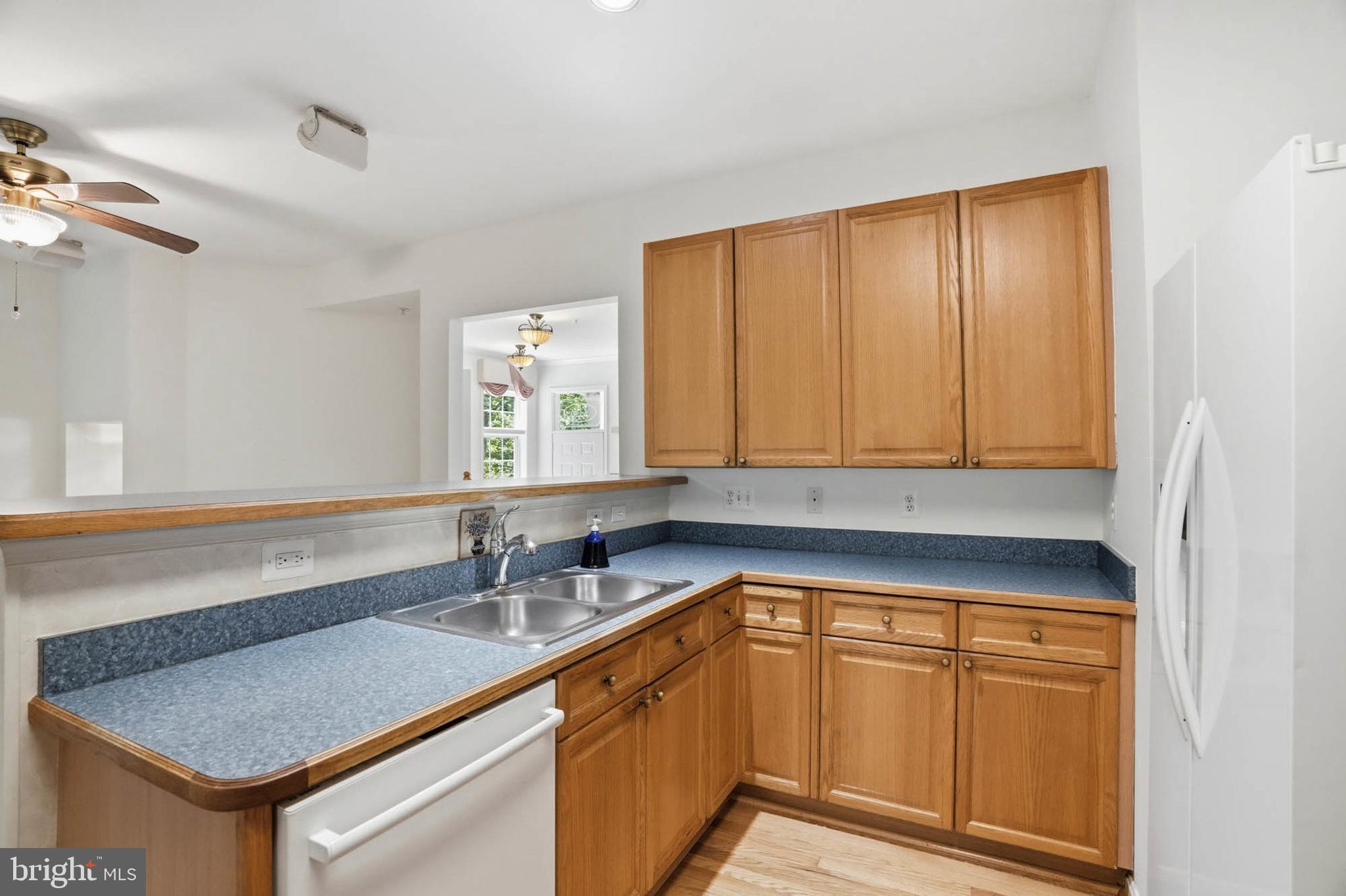 KENSINGTON CROSSING - Residential