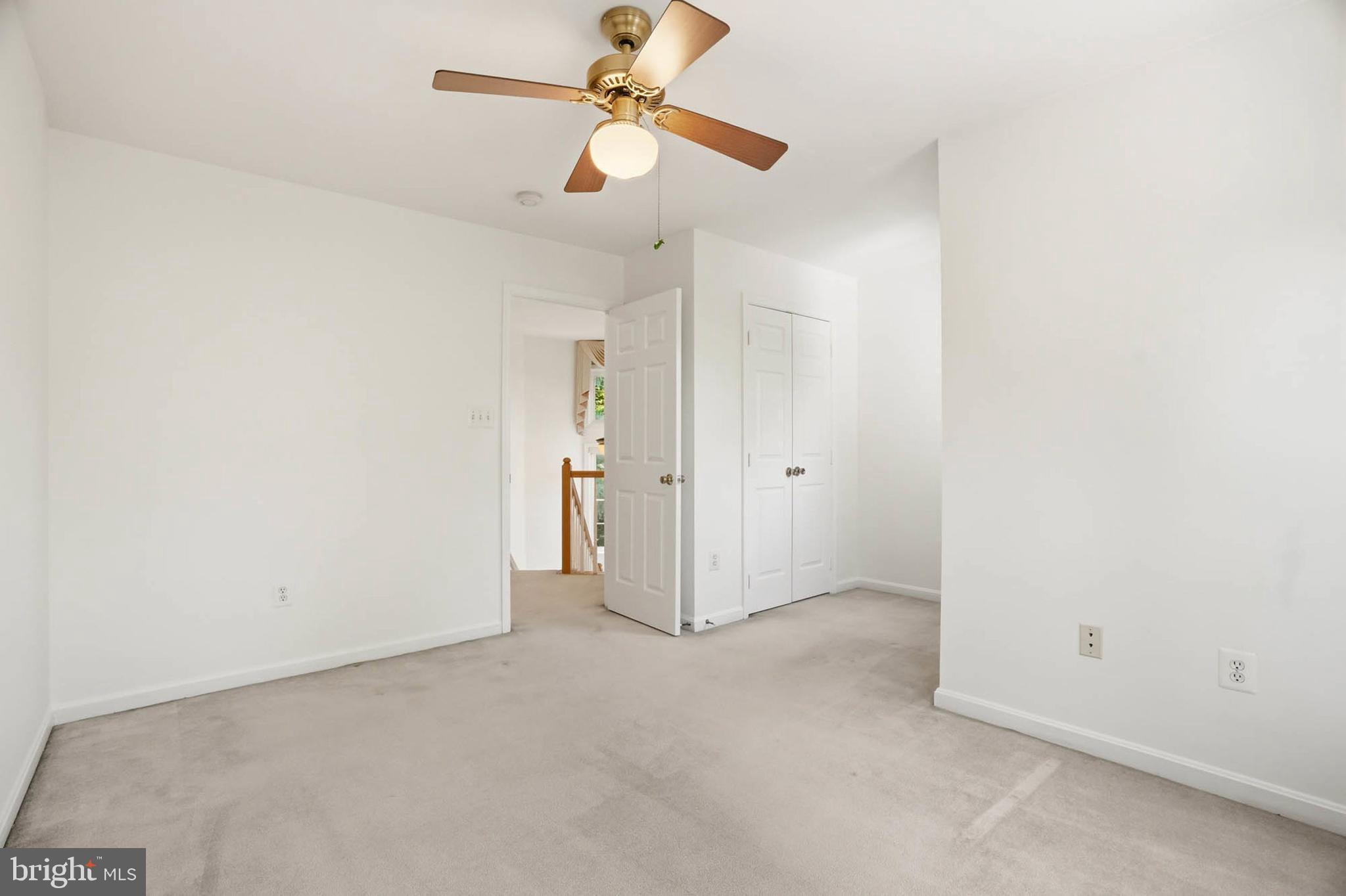 KENSINGTON CROSSING - Residential