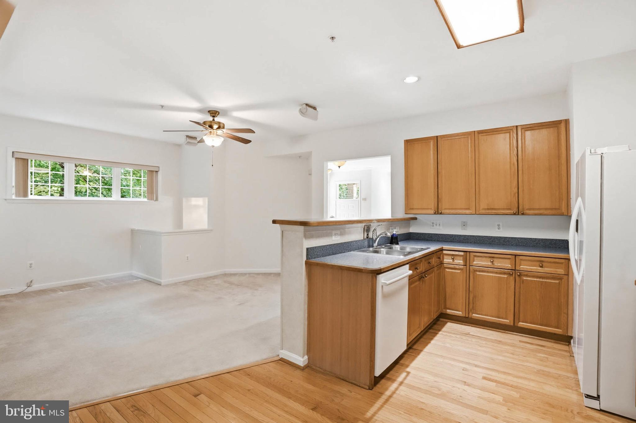 KENSINGTON CROSSING - Residential