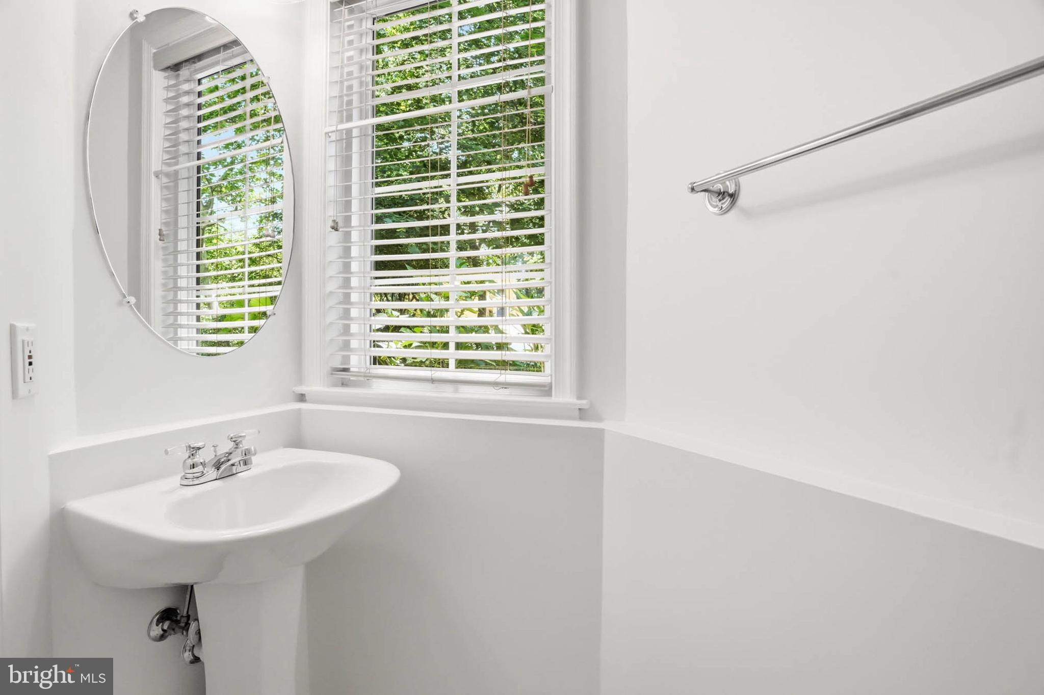 KENSINGTON CROSSING - Residential