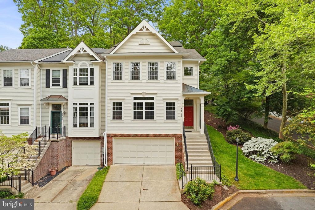 Photo of 3326 Mills Crossing Place, KENSINGTON, MD 20895 (MLS # MDMC2229454)