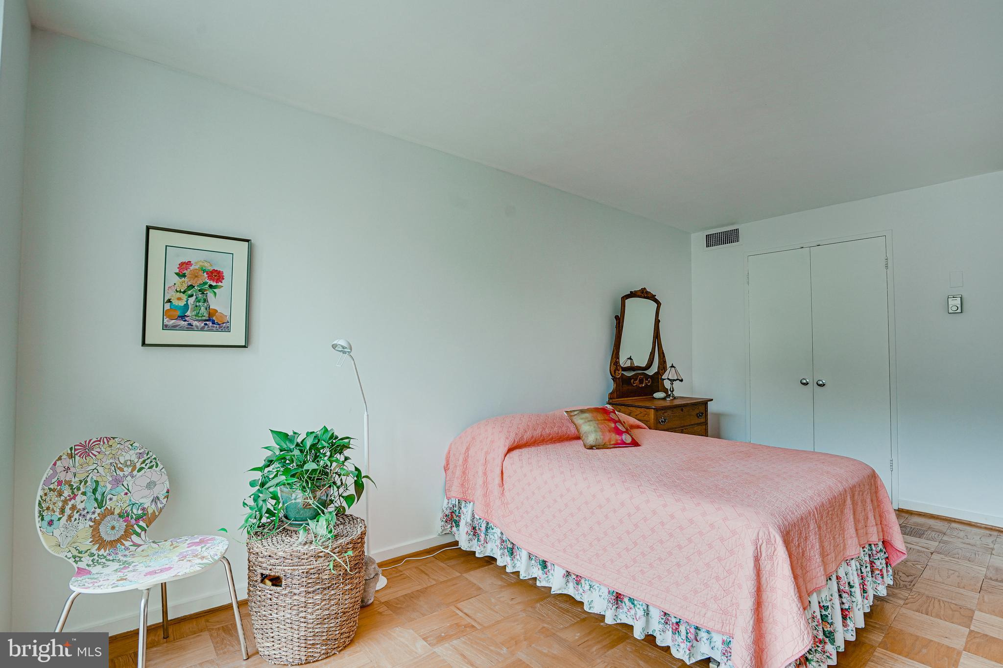 LAKE ANNE OF RESTON - Residential