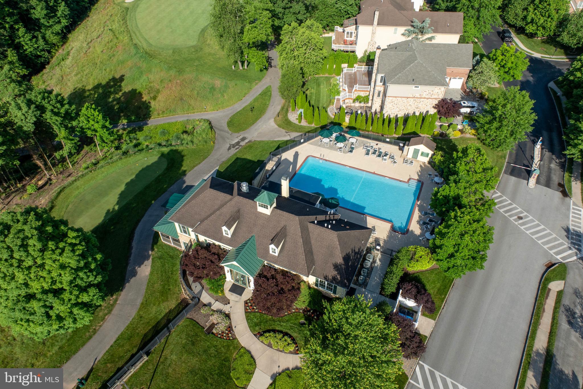 RIVERCREST - Residential