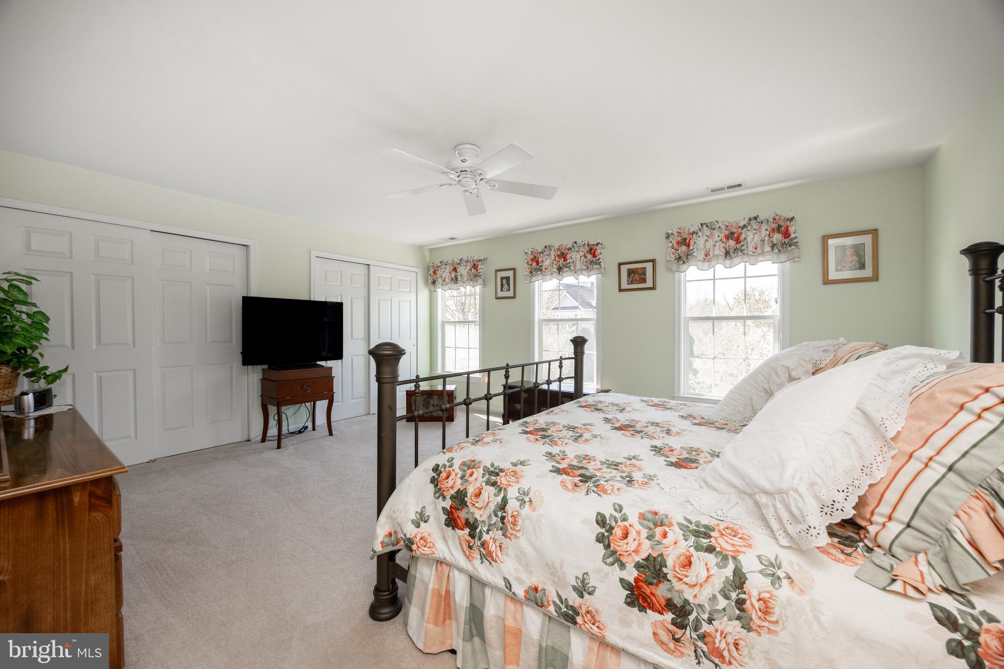 RIVERCREST - Residential