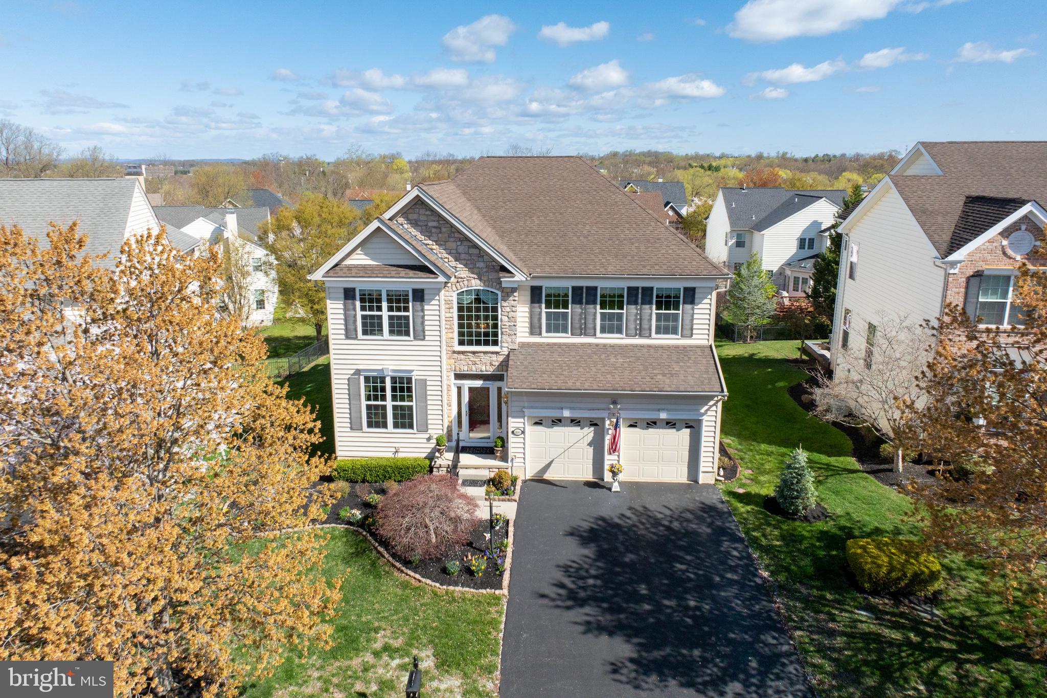 RIVERCREST - Residential