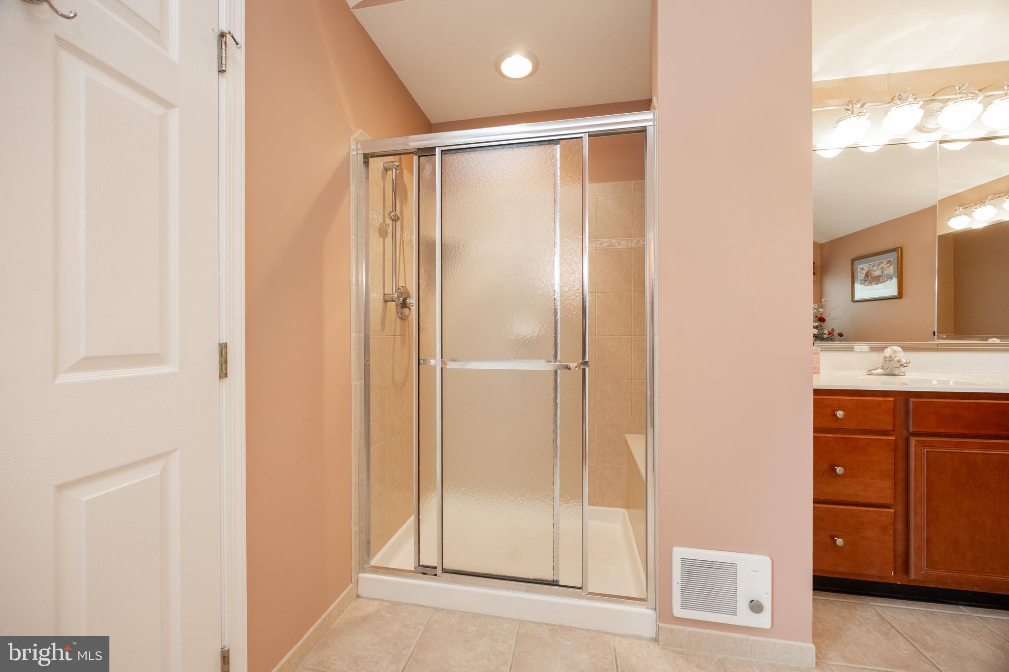 RIVERCREST - Residential