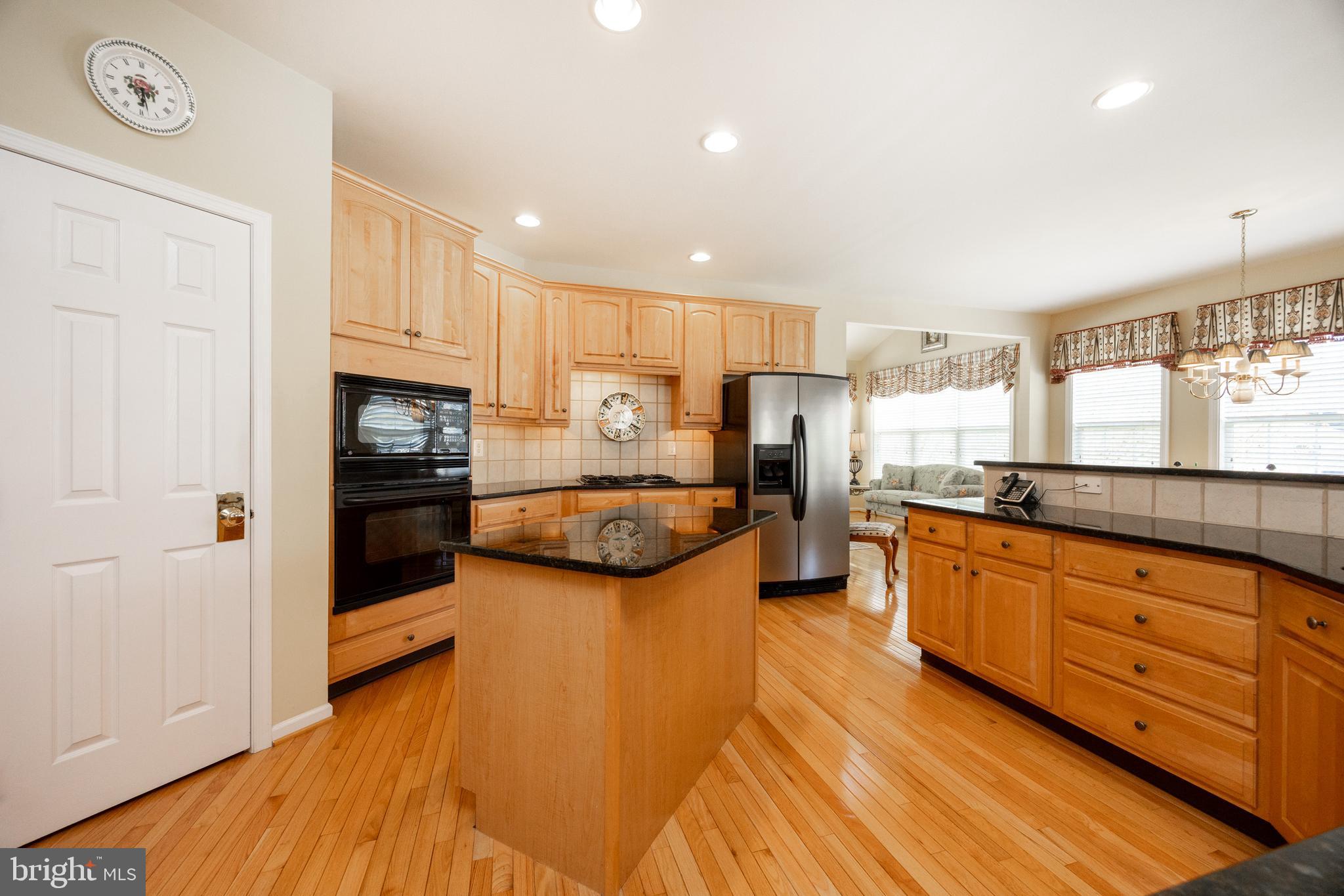 RIVERCREST - Residential