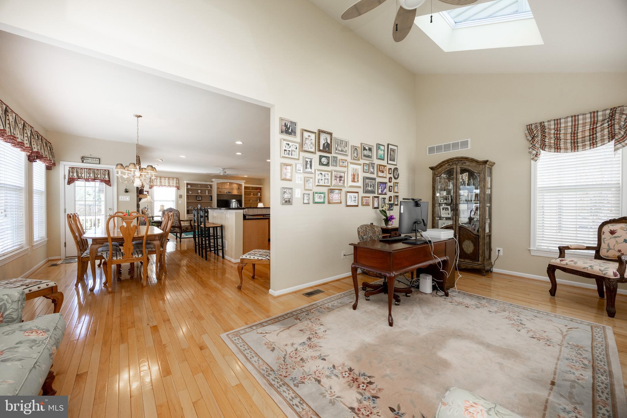 RIVERCREST - Residential