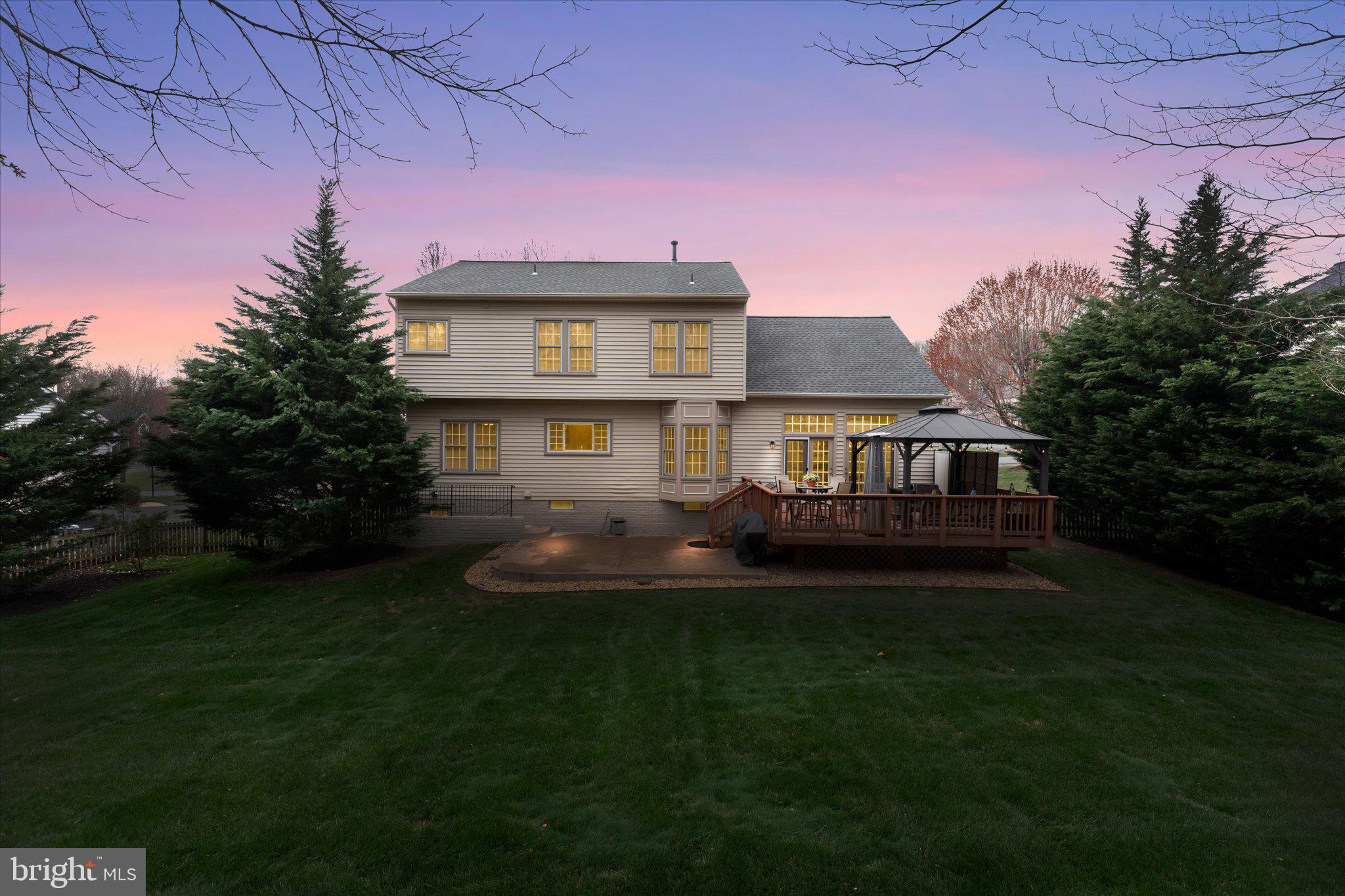 MEADOWBROOK WOODS - Residential