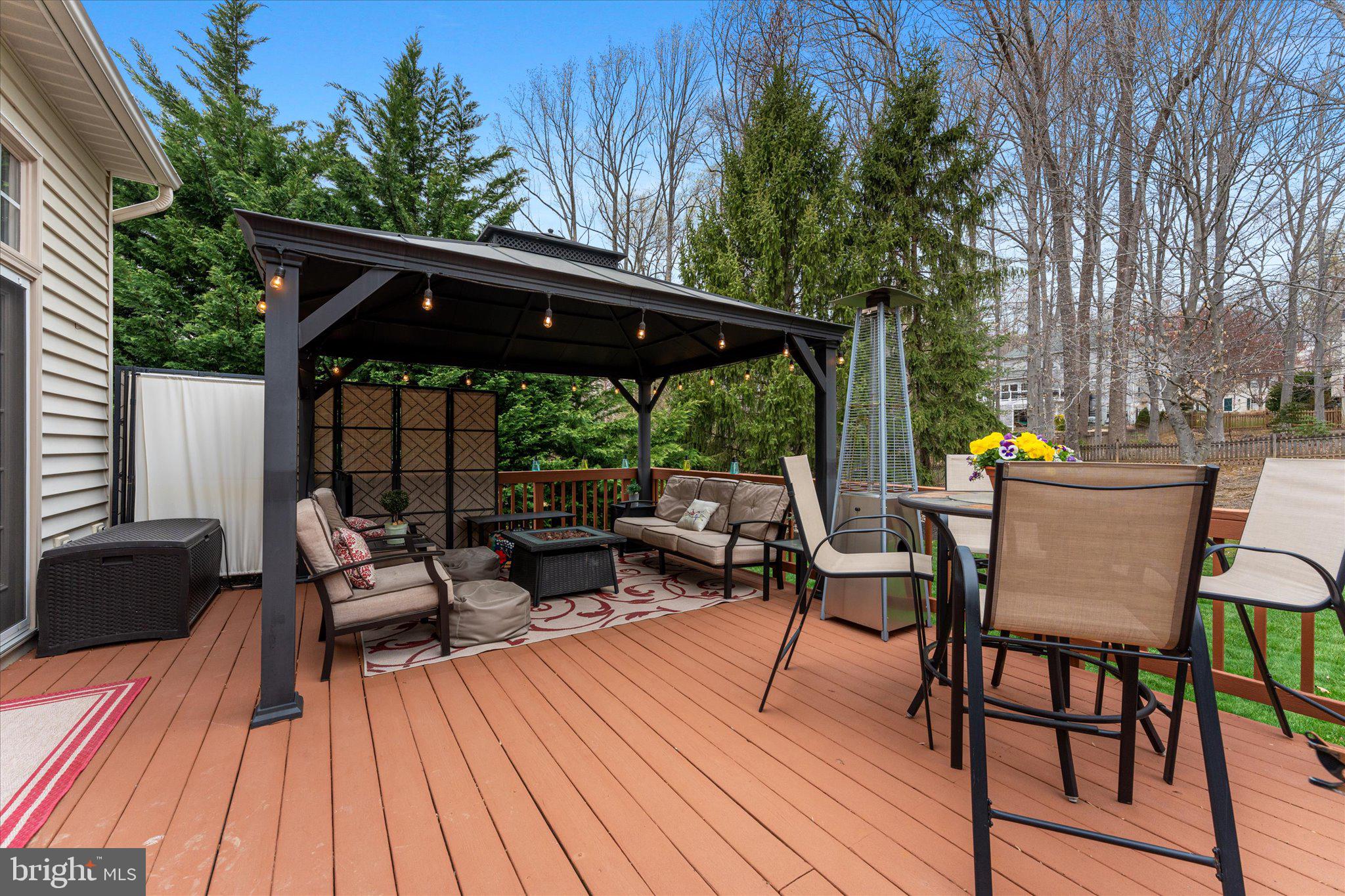 MEADOWBROOK WOODS - Residential