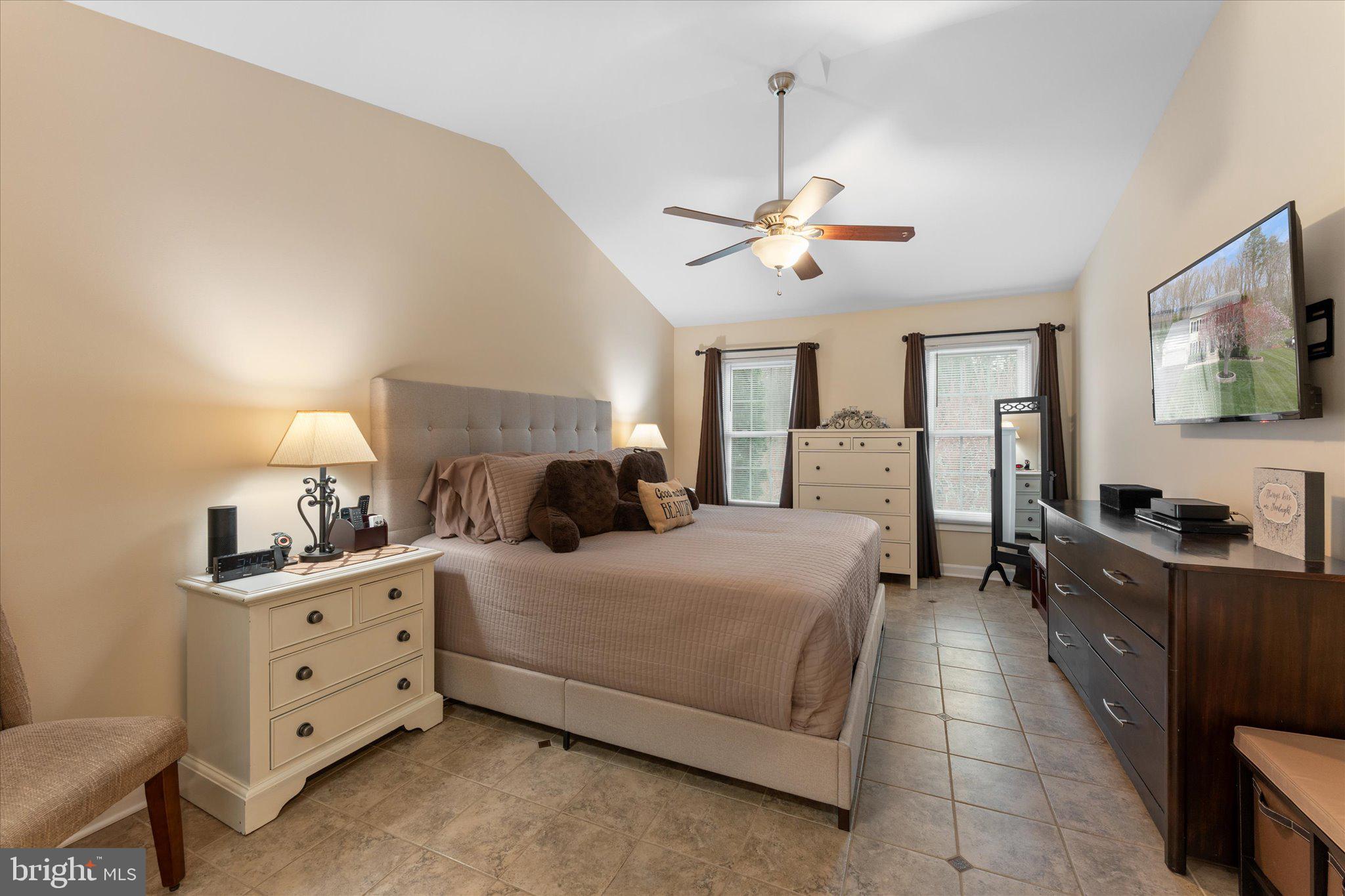 MEADOWBROOK WOODS - Residential