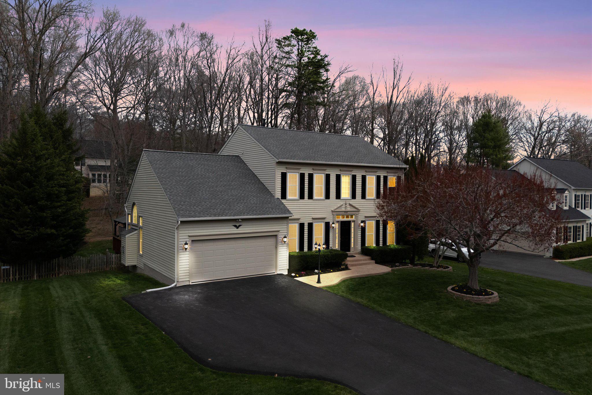 MEADOWBROOK WOODS - Residential