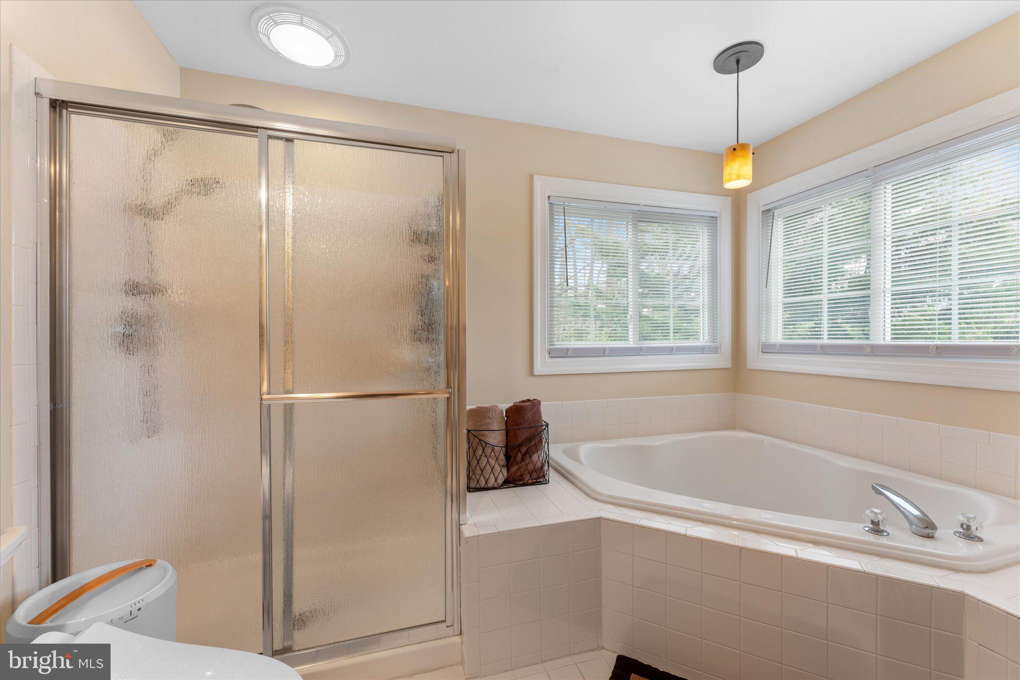 MEADOWBROOK WOODS - Residential