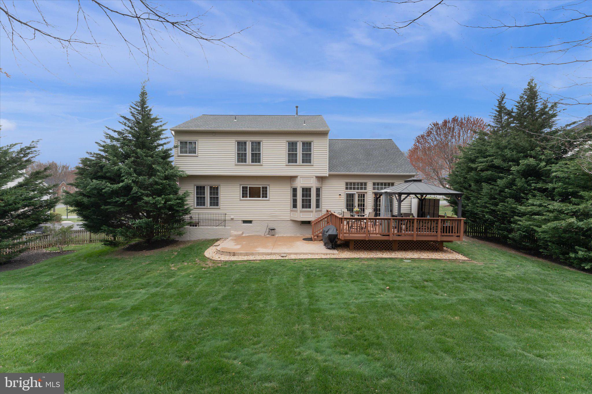 MEADOWBROOK WOODS - Residential