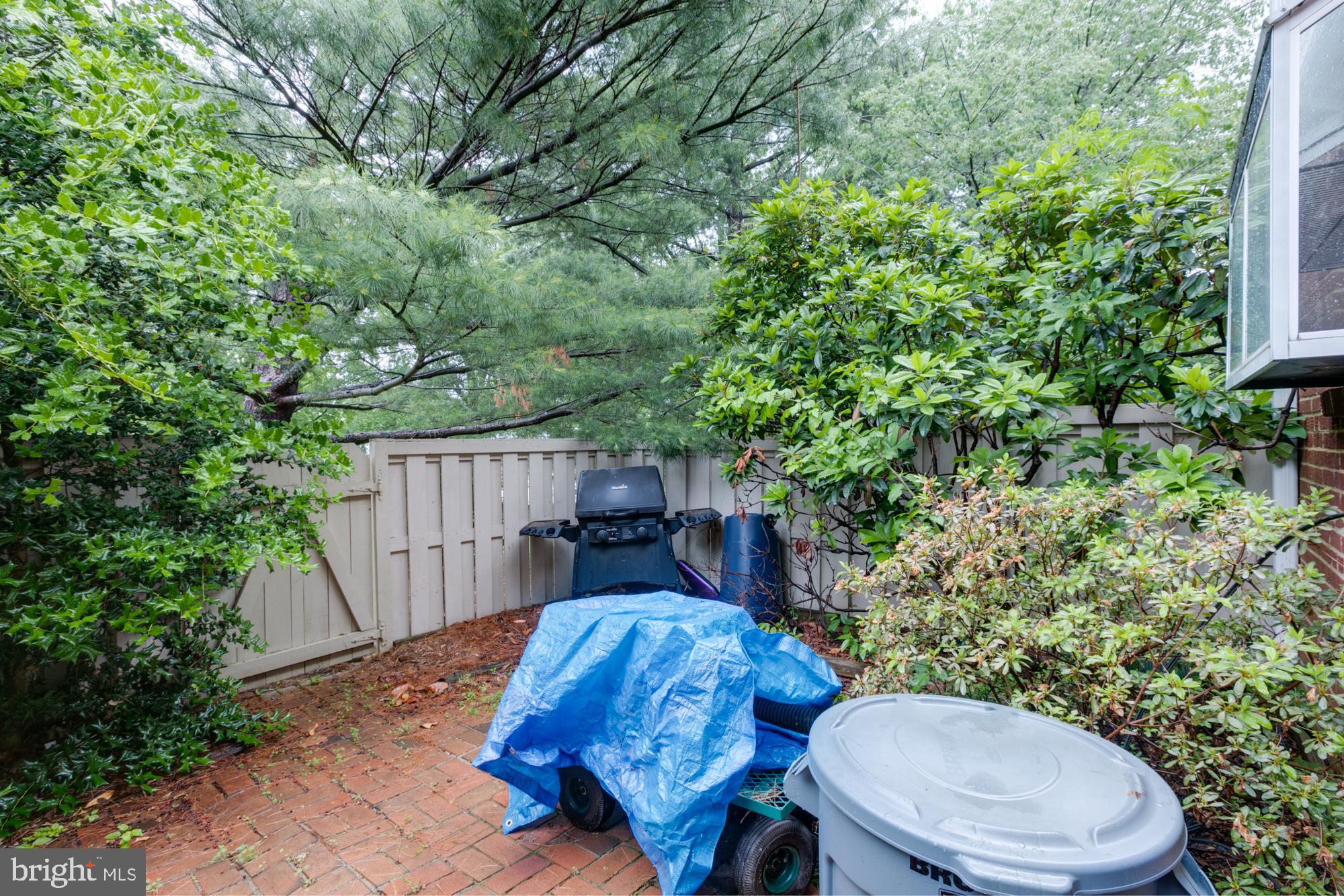 FAIRLINGTON TOWNE - Residential Lease