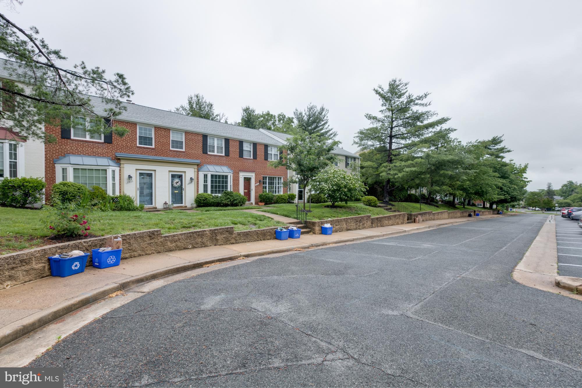 FAIRLINGTON TOWNE - Residential Lease