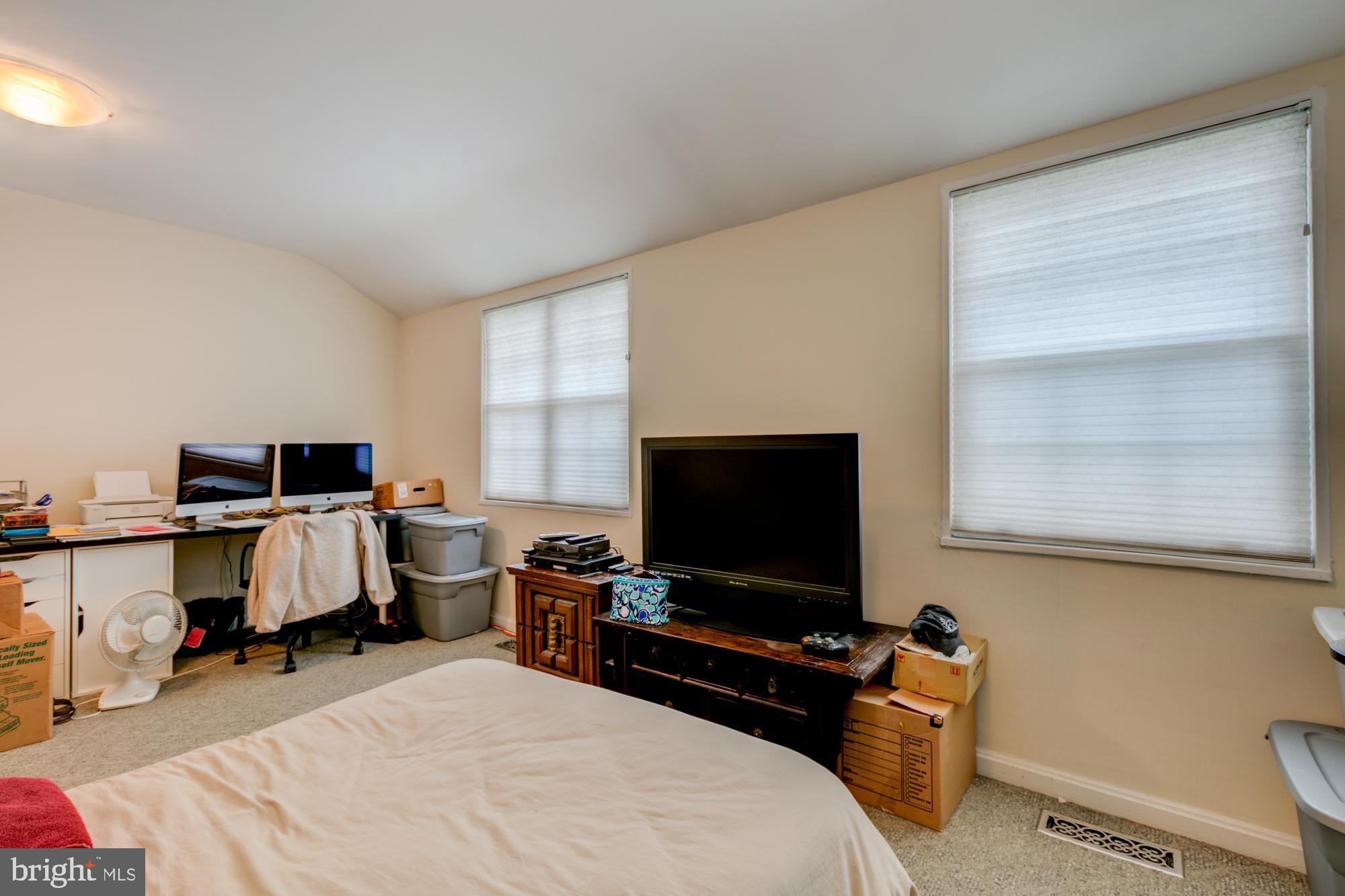 FAIRLINGTON TOWNE - Residential Lease