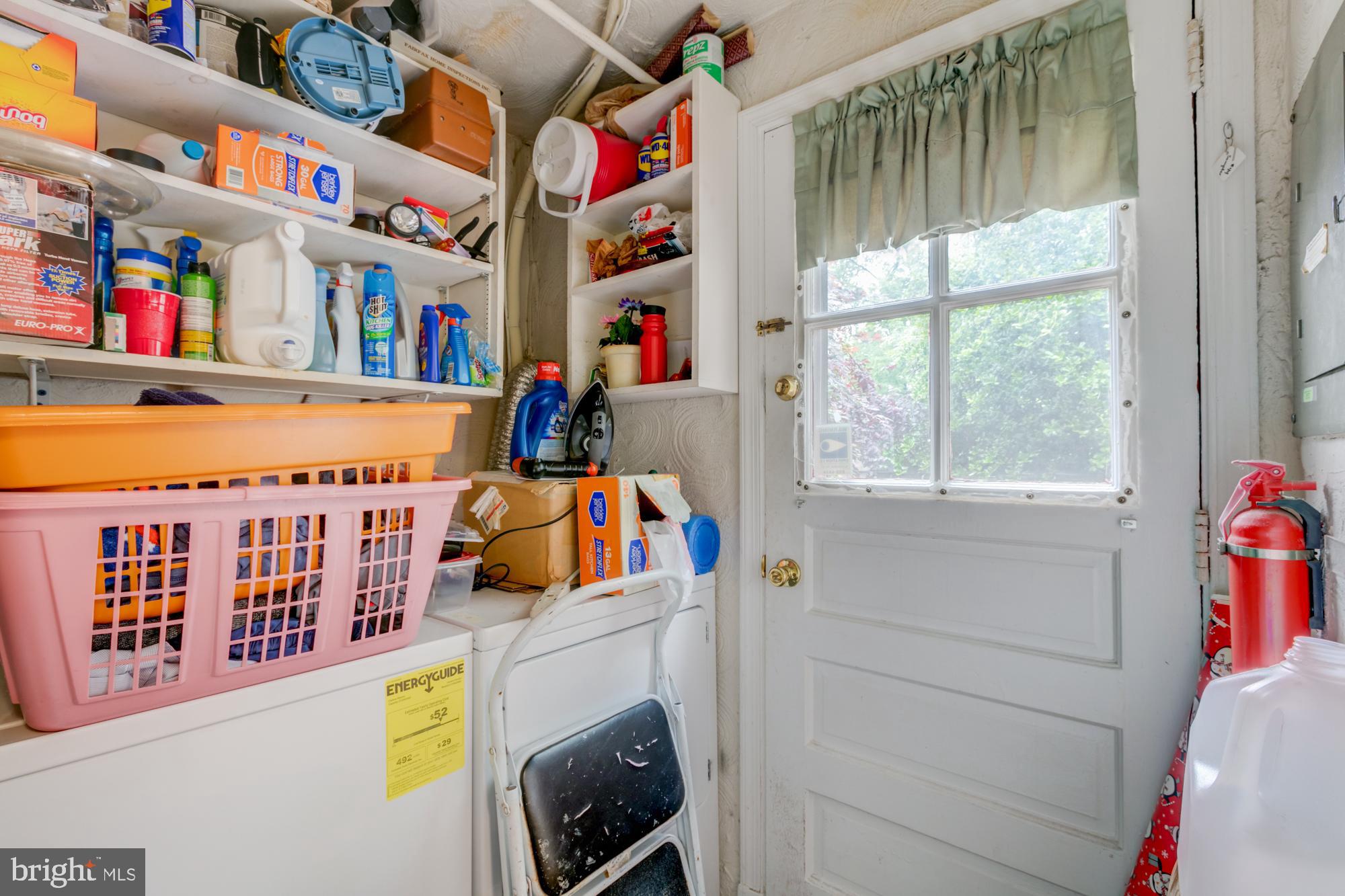 FAIRLINGTON TOWNE - Residential Lease