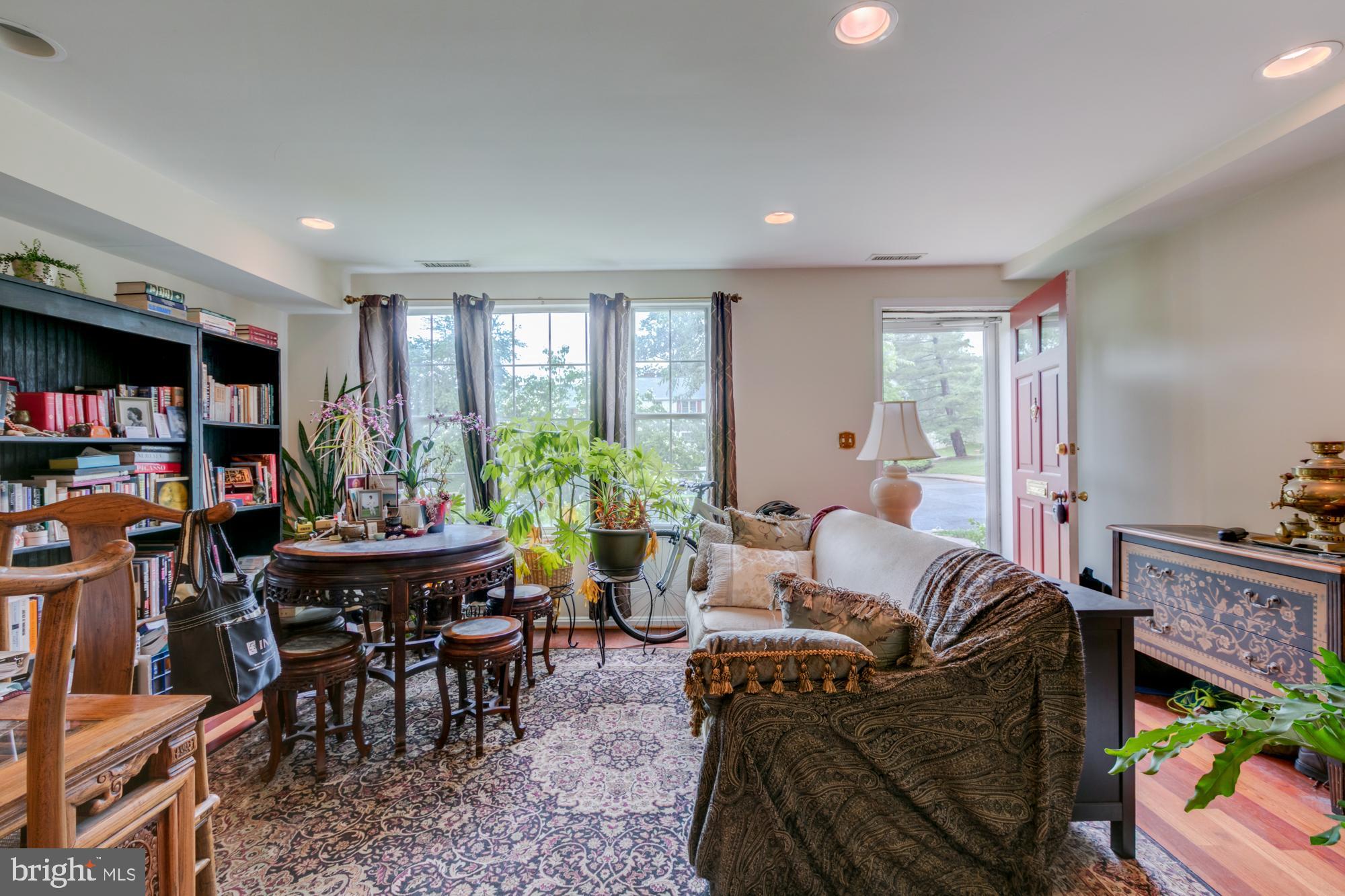 FAIRLINGTON TOWNE - Residential Lease