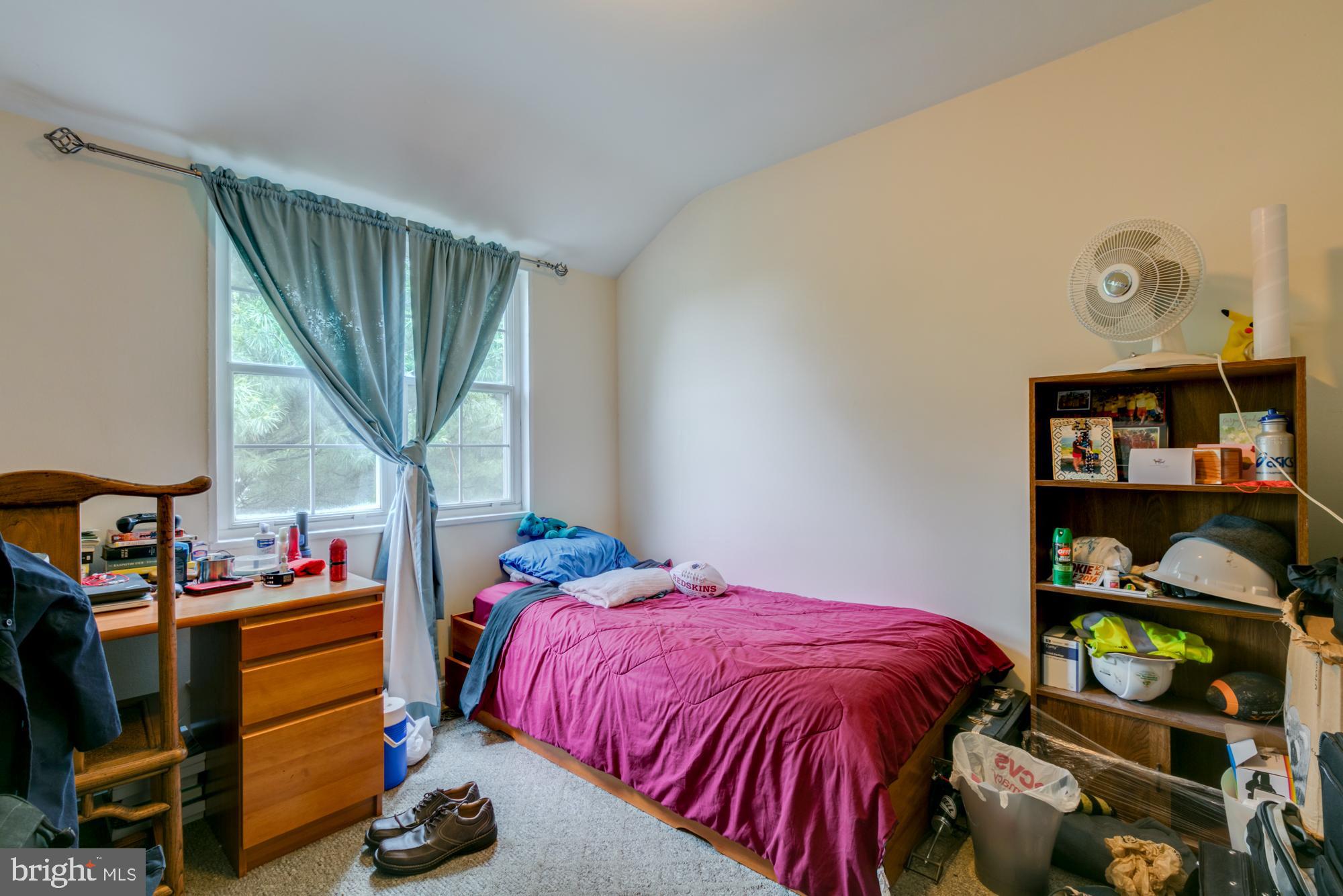 FAIRLINGTON TOWNE - Residential Lease