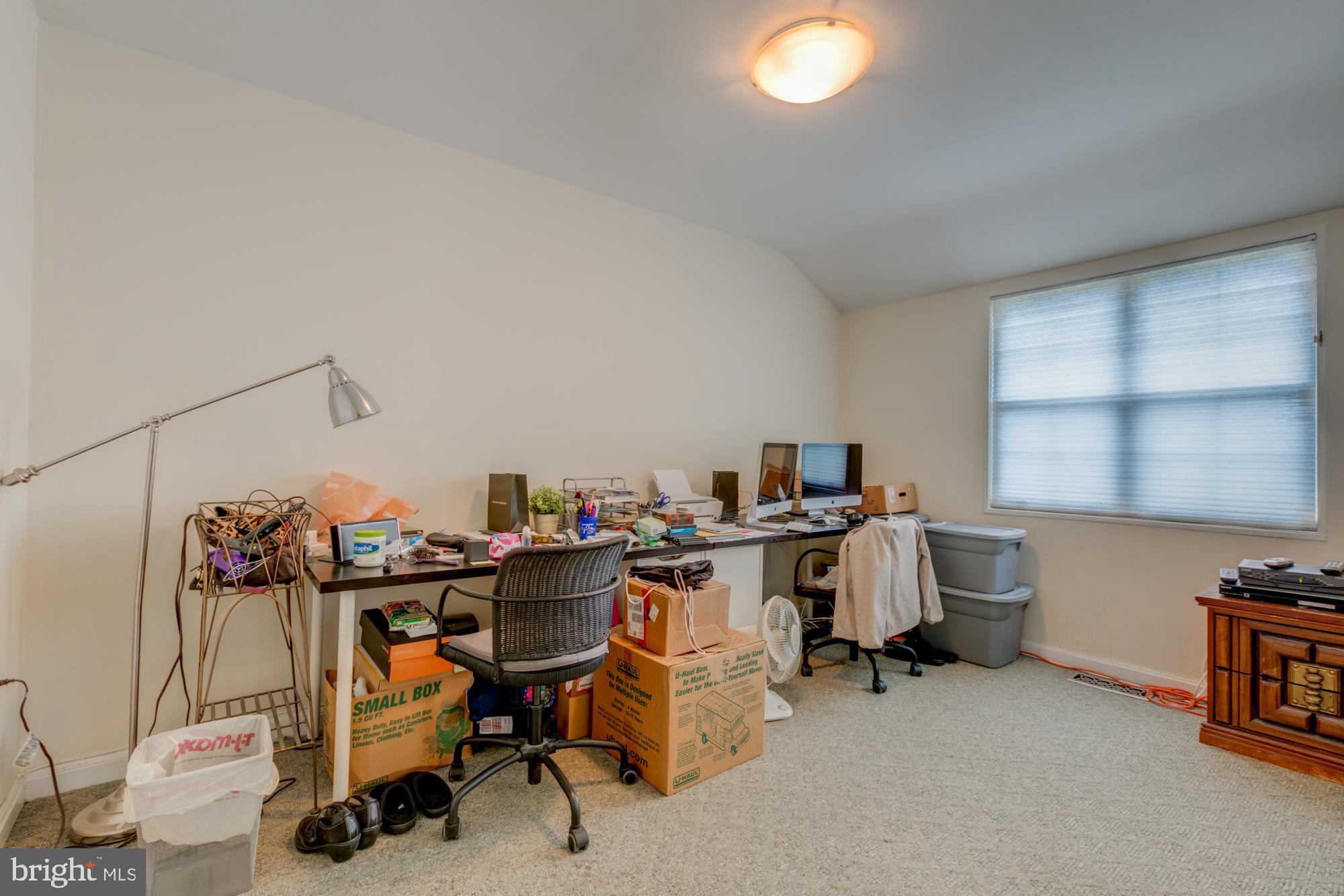 FAIRLINGTON TOWNE - Residential Lease