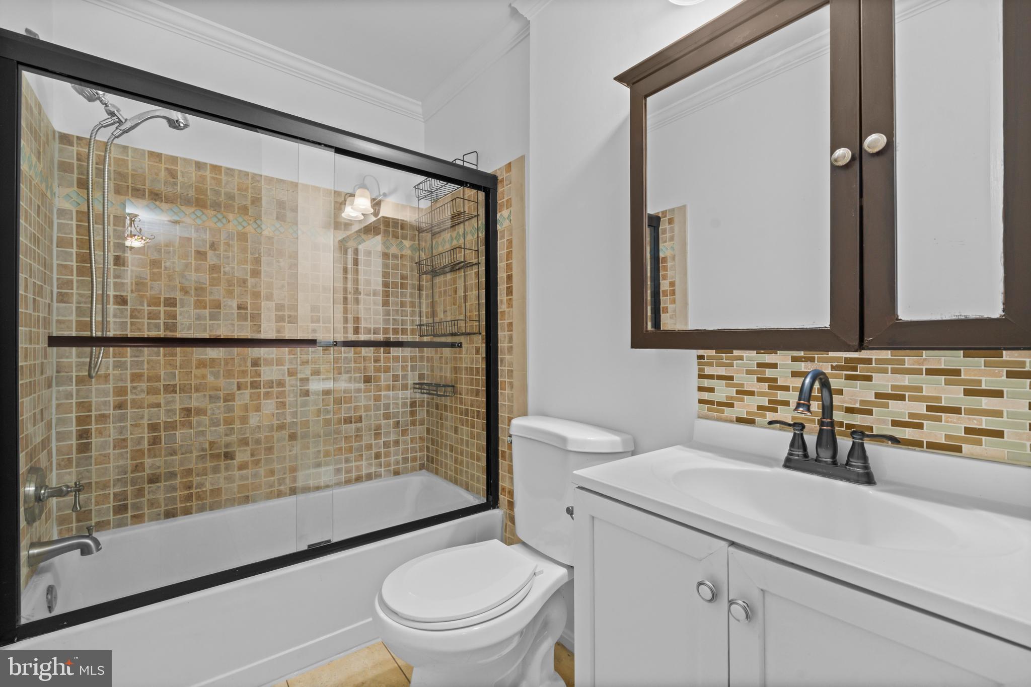 GREENHILLS - Residential