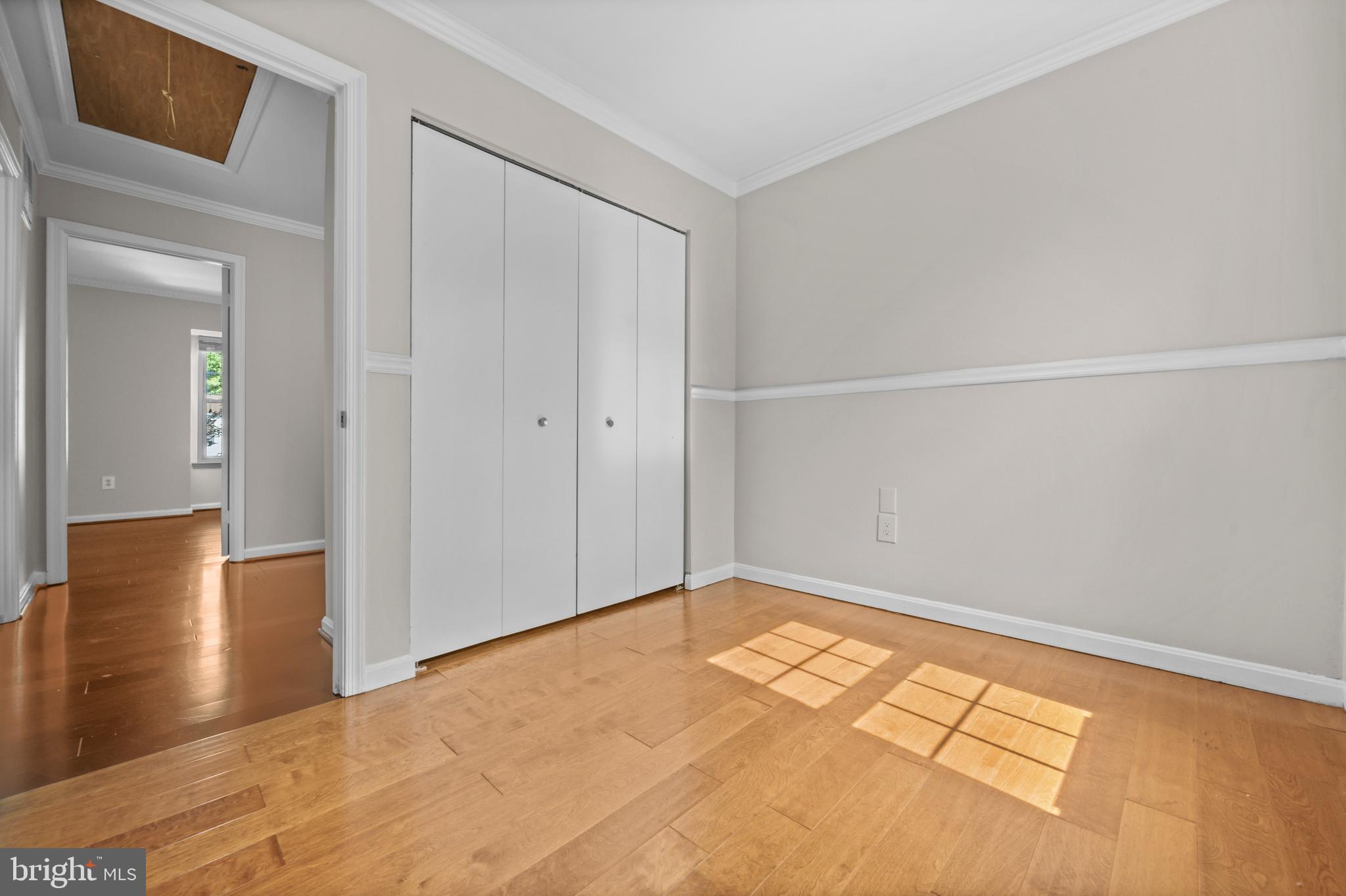 GREENHILLS - Residential