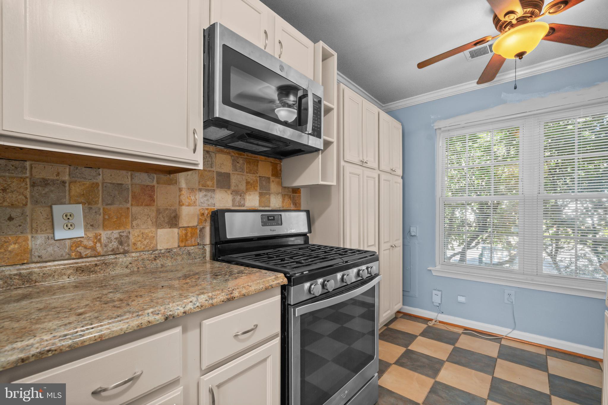 GREENHILLS - Residential