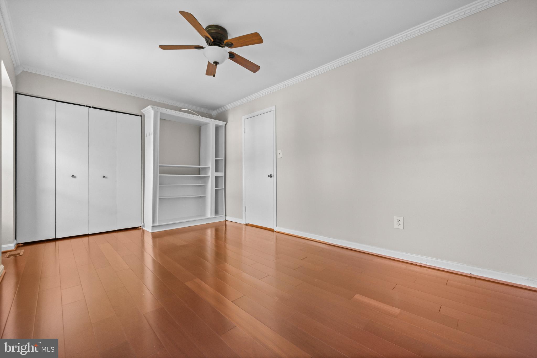 GREENHILLS - Residential