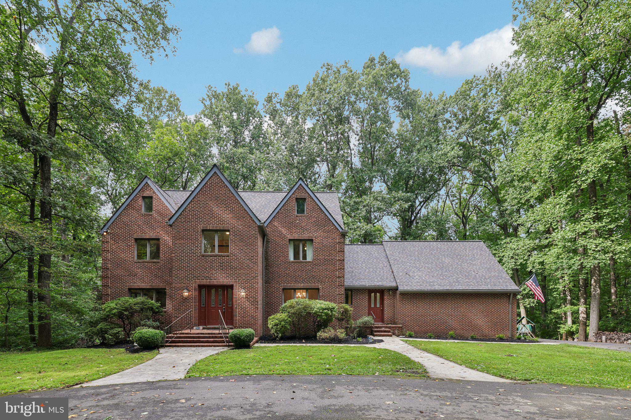 7012 WELLINGTON DRIVE