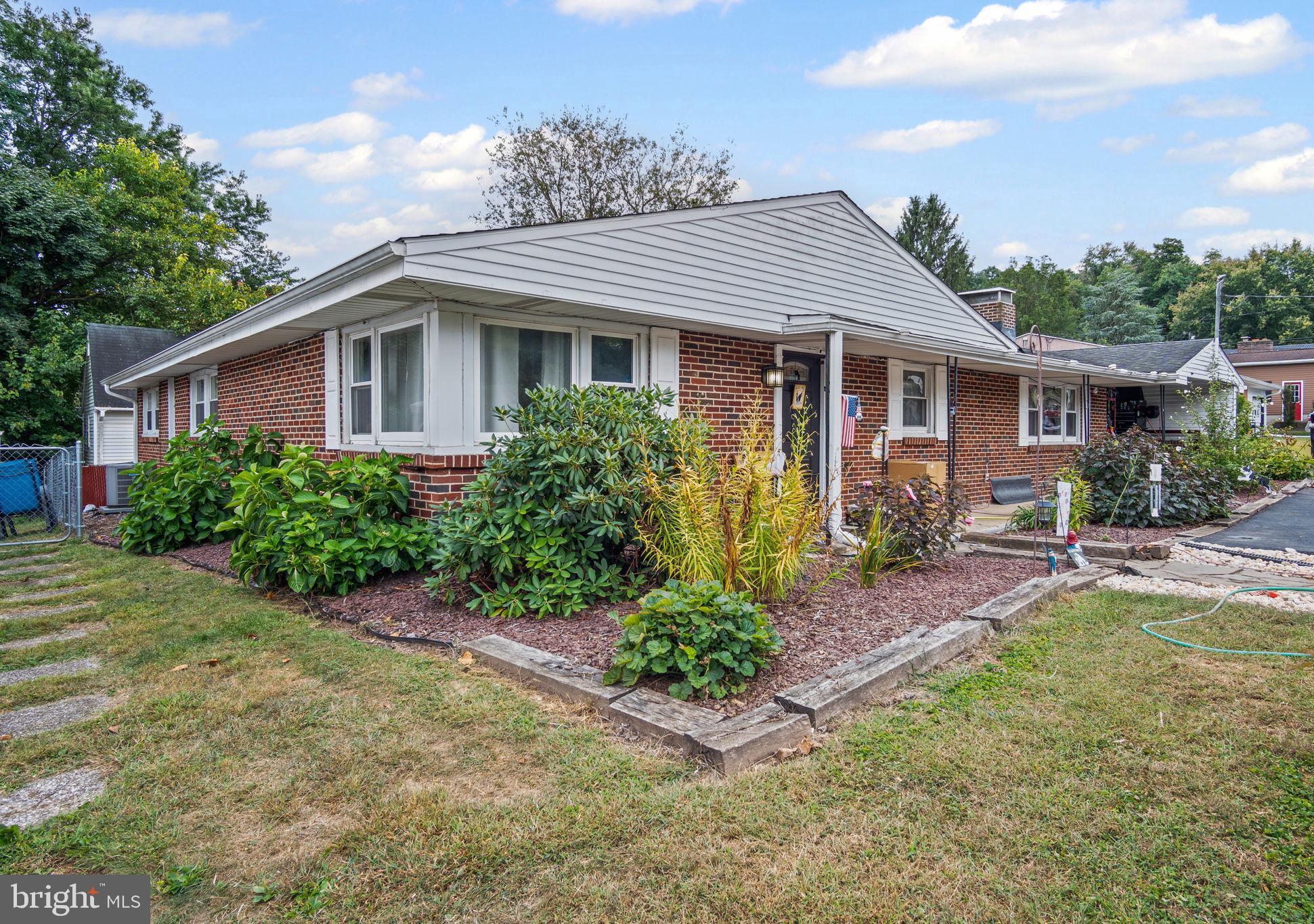 OPEN HOUSE 9/20/25 FROM 3-4PM!
205 OAK KNOLL RD, NEW CUMBERLAND, PA – MORE THAN A HOUSE, IT’S YOUR UPGRADE IN LIFE. STOP SCROLLING FOR “JUST ANOTHER” 3-BEDROOM HOME—BECAUSE THIS ONE IS DIFFERENT. AT OVER 1,900 SQUARE FEET, THIS HOME GIVES YOU SOMETHING RARE: ROOM TO BREATHE. WHETHER YOU NEED A HOME OFFICE, A PLAYROOM, OR SPACE TO FINALLY HOST FAMILY GATHERINGS WITHOUT CRAMMING INTO A CORNER, YOU’LL FIND IT HERE.
3 SPACIOUS BEDROOMS WHERE EVERYONE GETS REAL PRIVACY. 2 FULL BATHS, DESIGNED TO END THE MORNING TRAFFIC JAM ONCE AND FOR ALL. A LAYOUT THAT WORKS FOR TODAY’S LIFESTYLE—OPEN ENOUGH FOR CONNECTION, YET SMARTLY DIVIDED SO YOU CAN SHUT THE DOOR AND FOCUS WHEN NEEDED. AN OVERSIZED DRIVEWAY THAT ACTUALLY MAKES LIFE EASIER—NO MORE STRESSFUL BACKING INTO TRAFFIC. YOU’VE GOT SPACE TO COMFORTABLY TURN AROUND, PARK EXTRA VEHICLES, OR WELCOME GUESTS WITHOUT SHUFFLING CARS EVERY TIME SOMEONE NEEDS TO LEAVE.
THINK ABOUT WHAT THIS MEANS: NO MORE JUGGLING YOUR DAY AROUND A CRAMPED FLOORPLAN—OR A CRAMPED DRIVEWAY. NO MORE WISHING YOU HAD SPACE FOR A SECOND DESK, A HOBBY AREA, THAT OVERSIZED SECTIONAL YOU’VE BEEN EYEING, OR AN EASY WAY TO COME AND GO WITHOUT FRUSTRATION.
HERE’S THE REAL KICKER—MOST HOMES IN THIS PRICE RANGE IN NEW CUMBERLAND FORCE YOU TO COMPROMISE. TOO SMALL. TOO OUTDATED. TOO MANY REPAIRS. THIS ONE? IT’S THE UPGRADE YOU’VE BEEN WAITING FOR. IMAGINE WAKING UP TOMORROW KNOWING YOU FINALLY OWN A HOME THAT MAKES YOUR LIFE EASIER INSTEAD OF HARDER. THAT’S WHAT 205 OAK KNOLL DELIVERS.
BUT HERE’S THE TRUTH: HOMES LIKE THIS DON’T SIT ON THE MARKET. IF YOU’VE BEEN WAITING FOR A SIGN, THIS IS IT. SCHEDULE YOUR PRIVATE TOUR TODAY BEFORE SOMEONE ELSE CLAIMS IT.