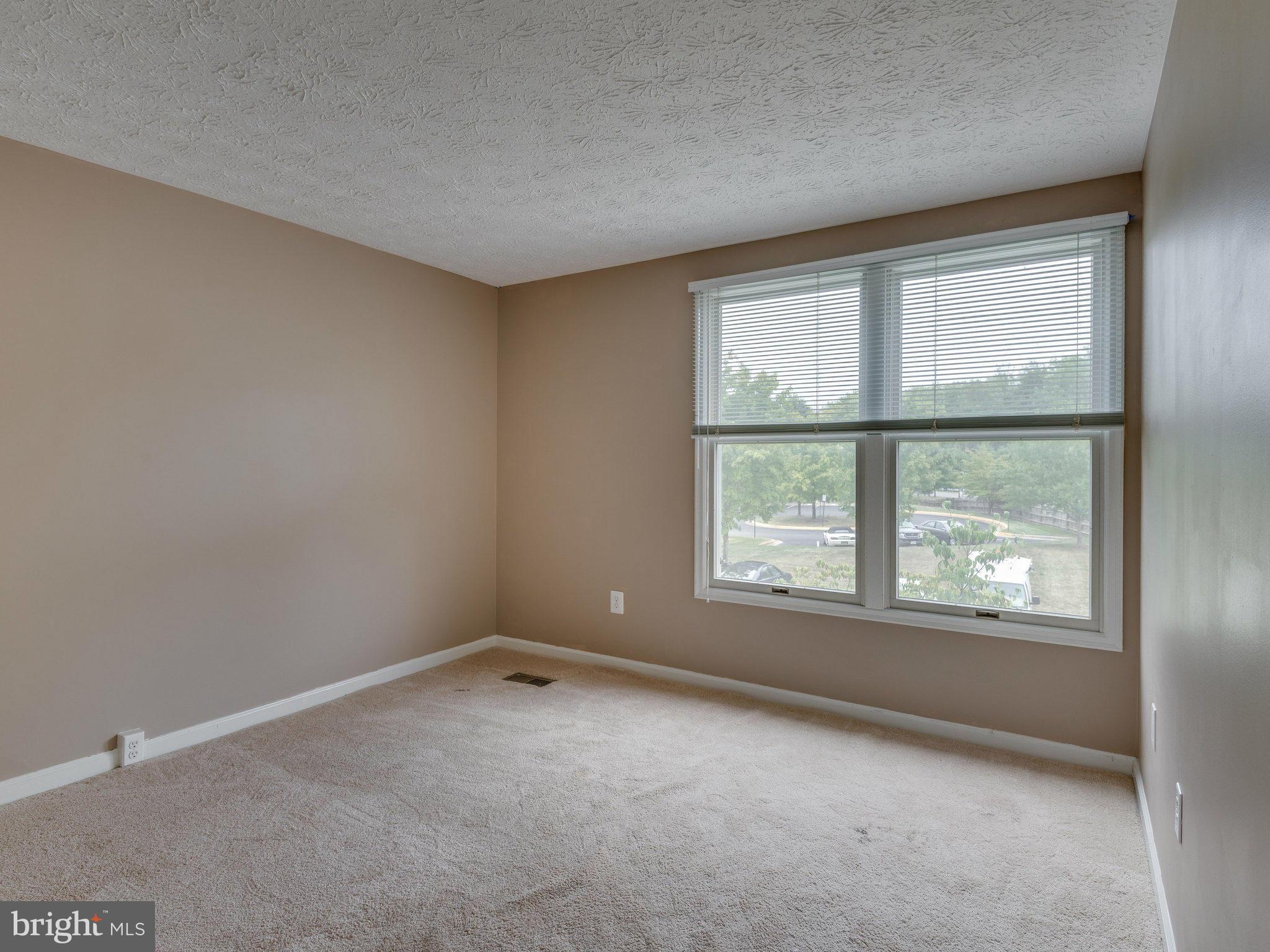 POTOMAC FAIRWAYS - Residential