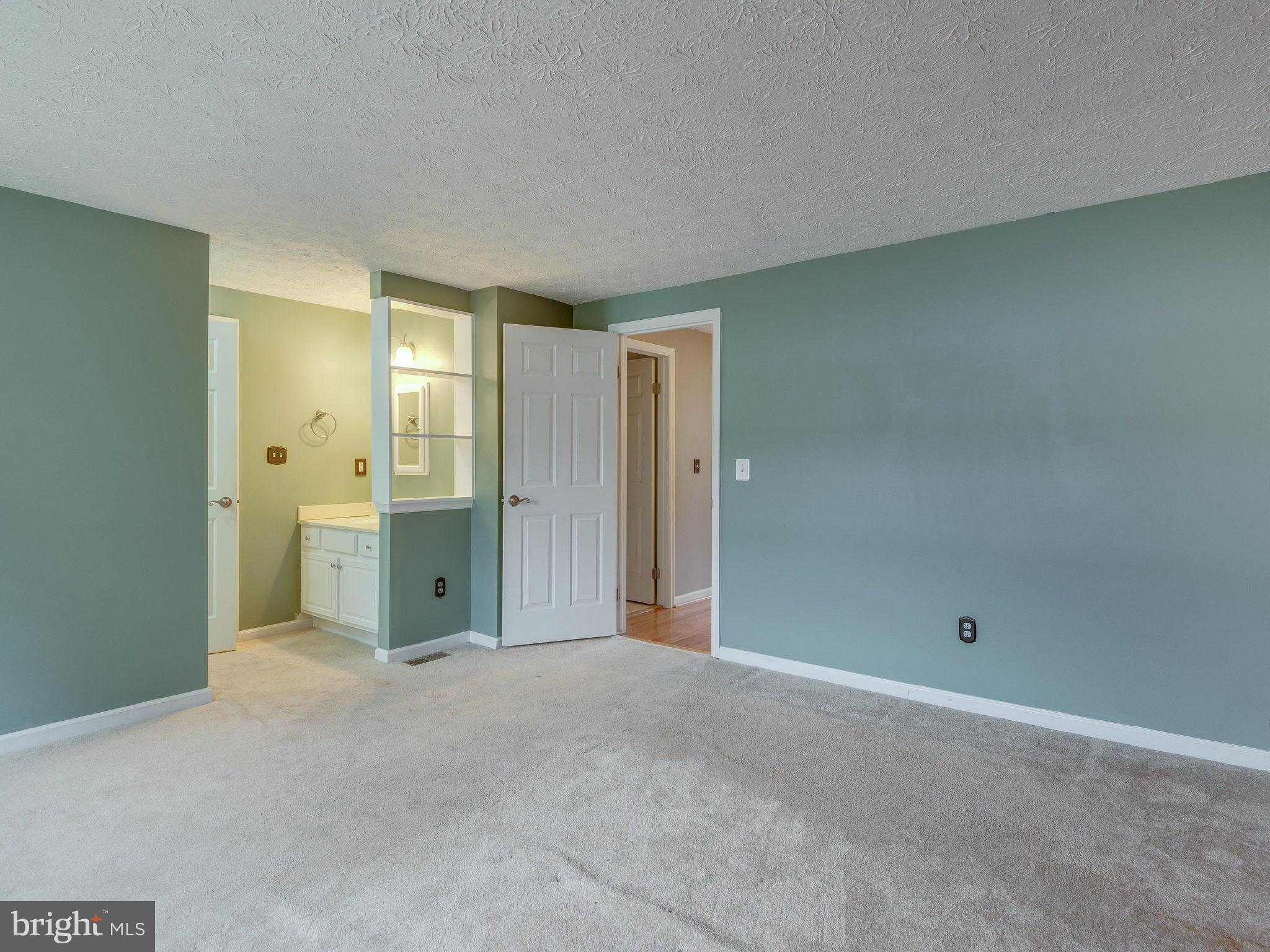 POTOMAC FAIRWAYS - Residential