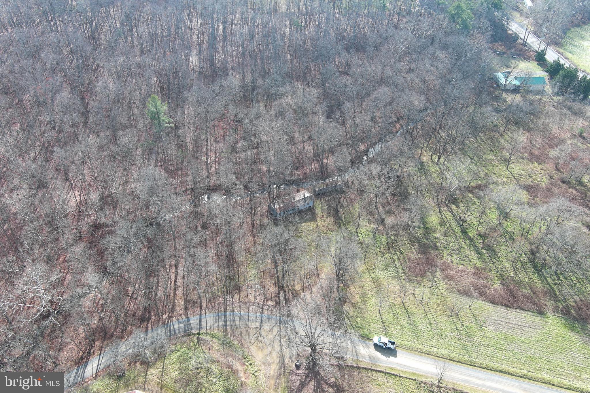 NONE UNRESTRICTED - Land