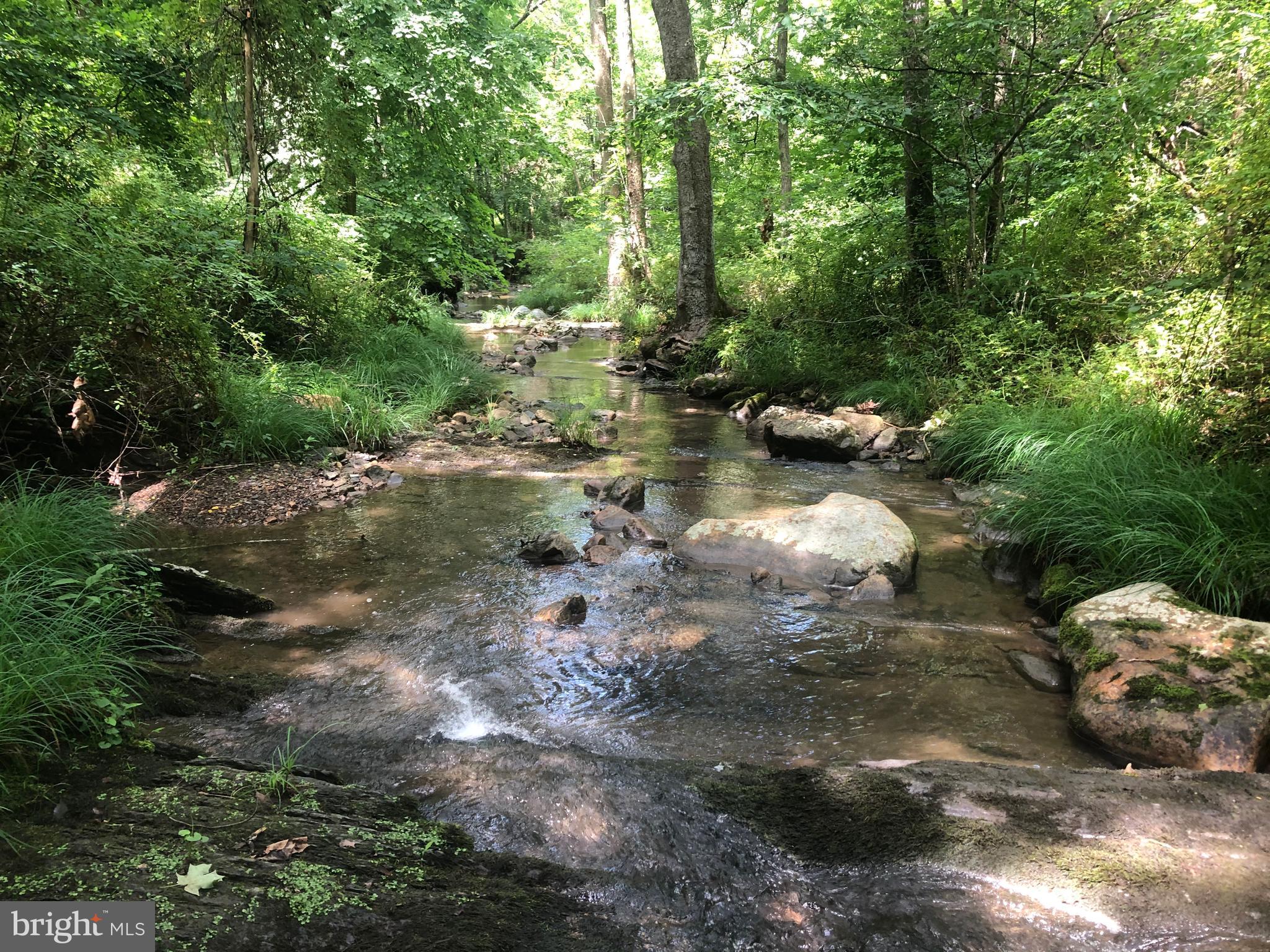 NONE UNRESTRICTED - Land