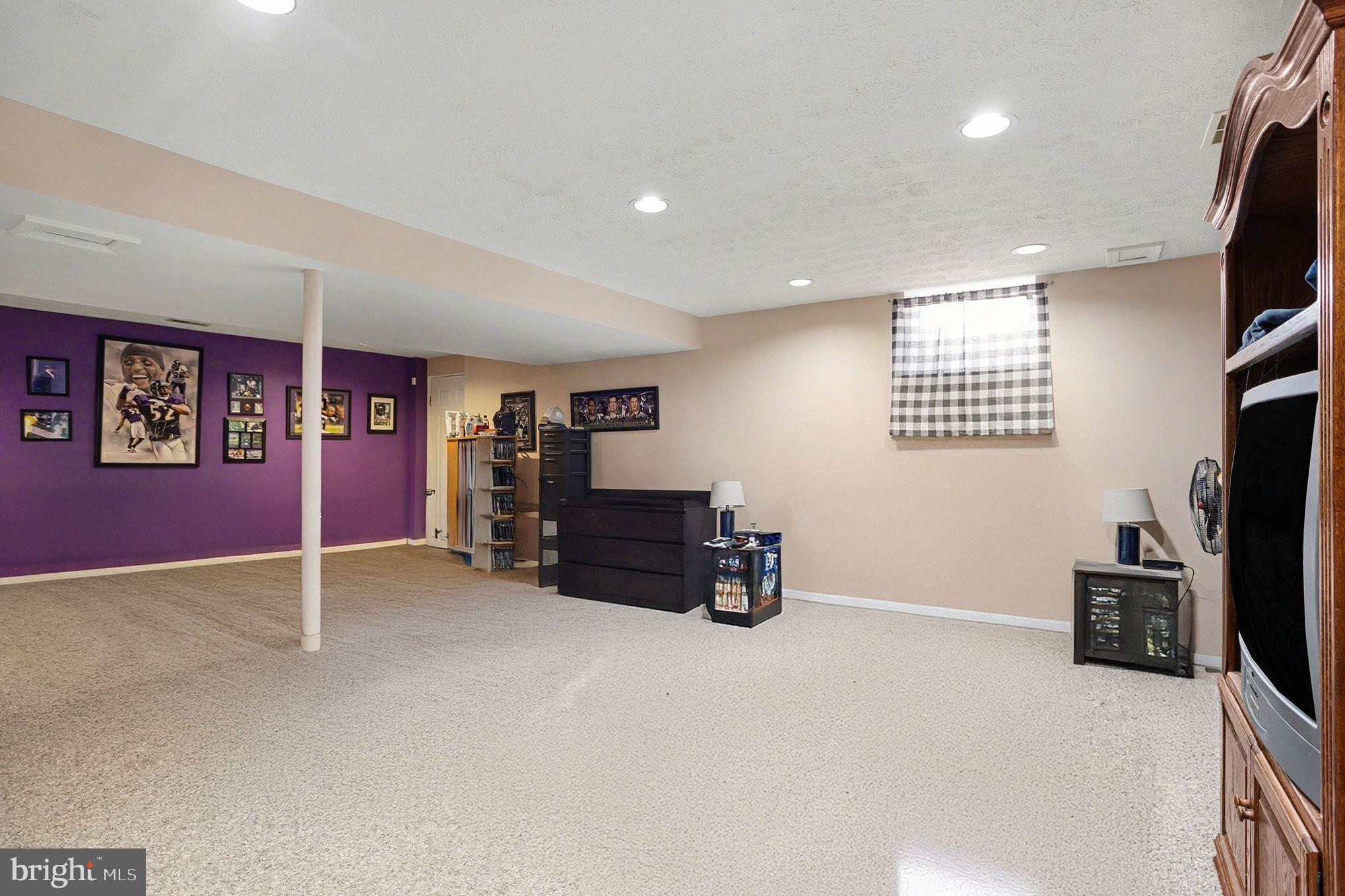 LONGMEADOW - Residential