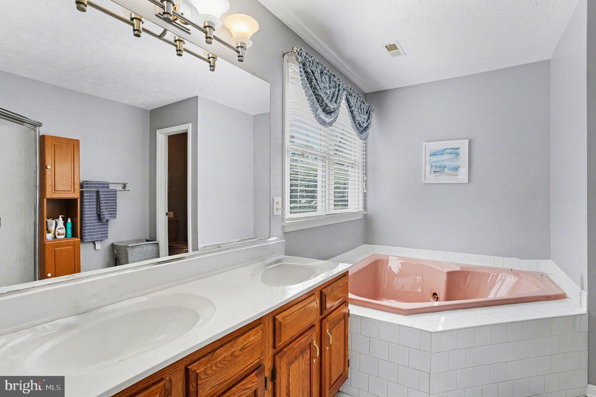 LONGMEADOW - Residential