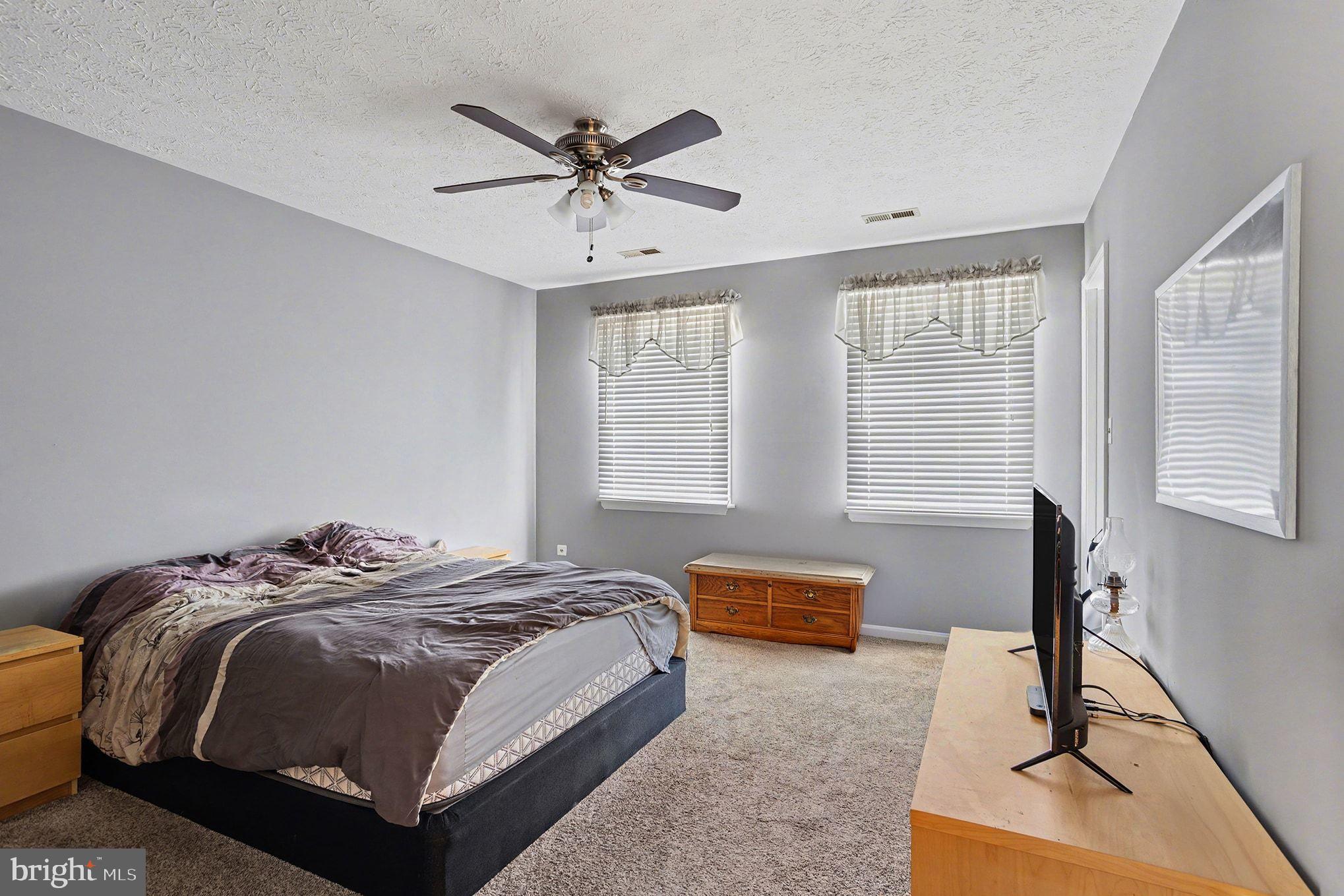 LONGMEADOW - Residential