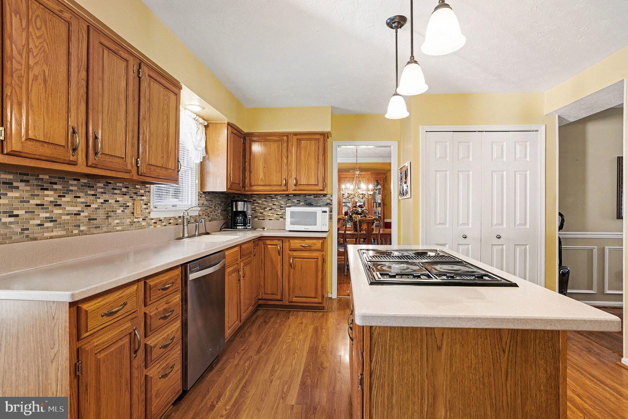 LONGMEADOW - Residential