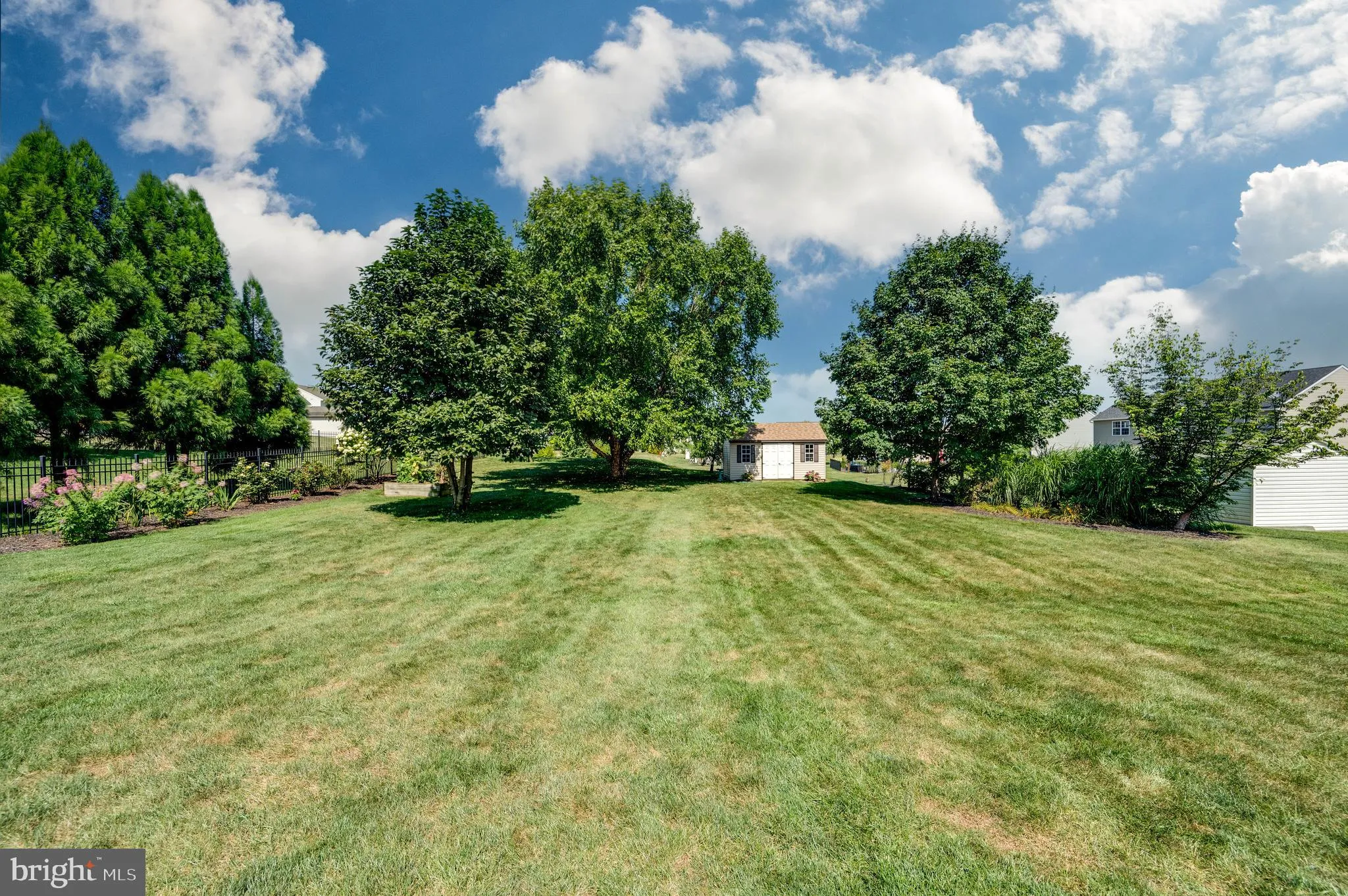 Blandon, Pennsylvania 19510, United States, 5 Bedrooms Bedrooms, ,4 BathroomsBathrooms,Residential,Pending,190914