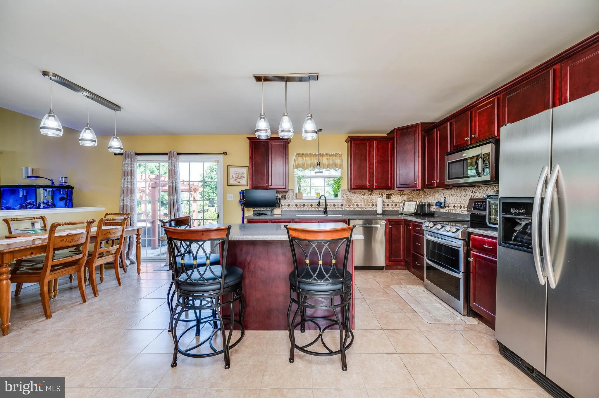 Blandon, Pennsylvania 19510, United States, 5 Bedrooms Bedrooms, ,4 BathroomsBathrooms,Residential,Pending,190914